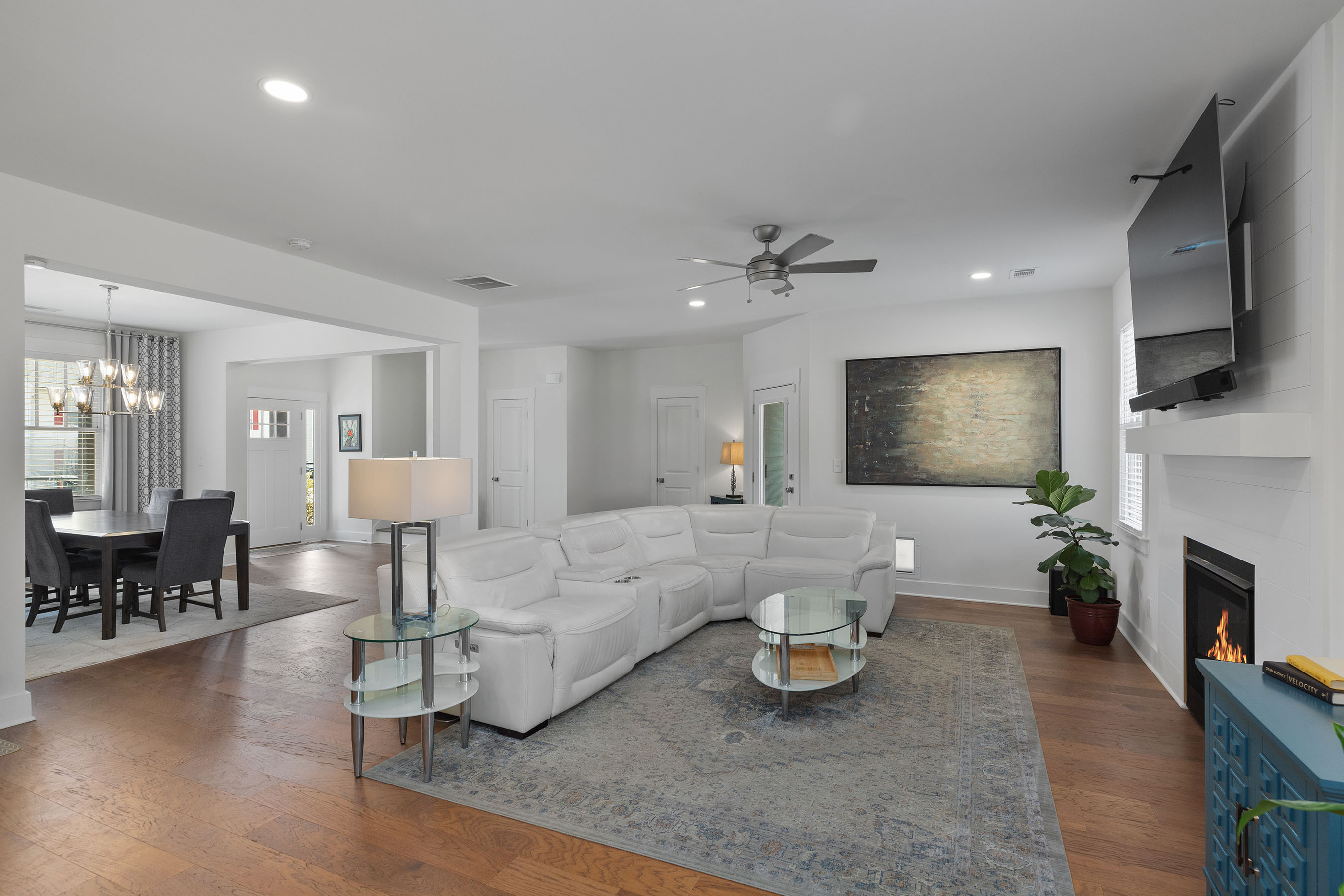 2422 Mills Bend