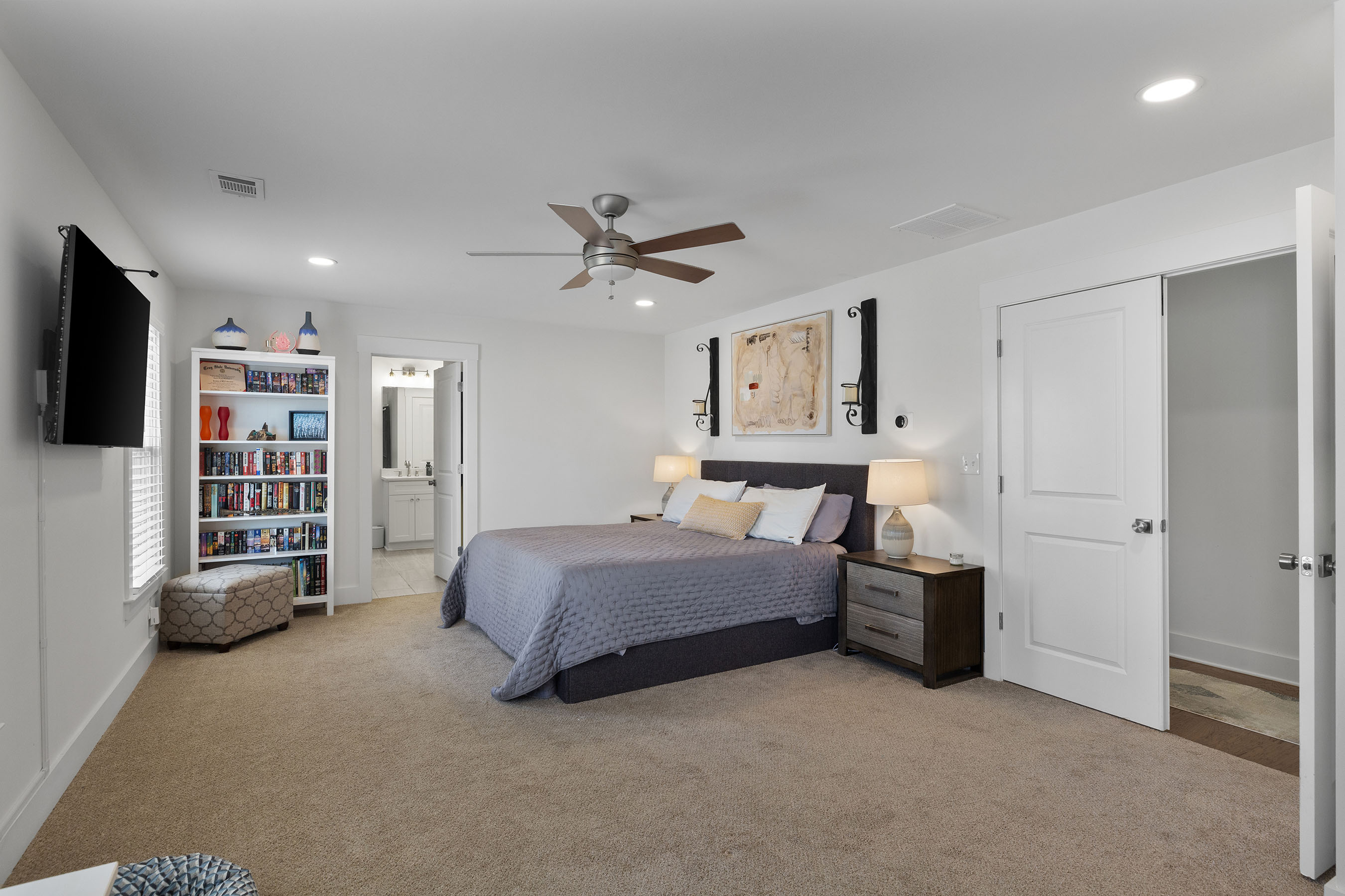 2422 Mills Bend