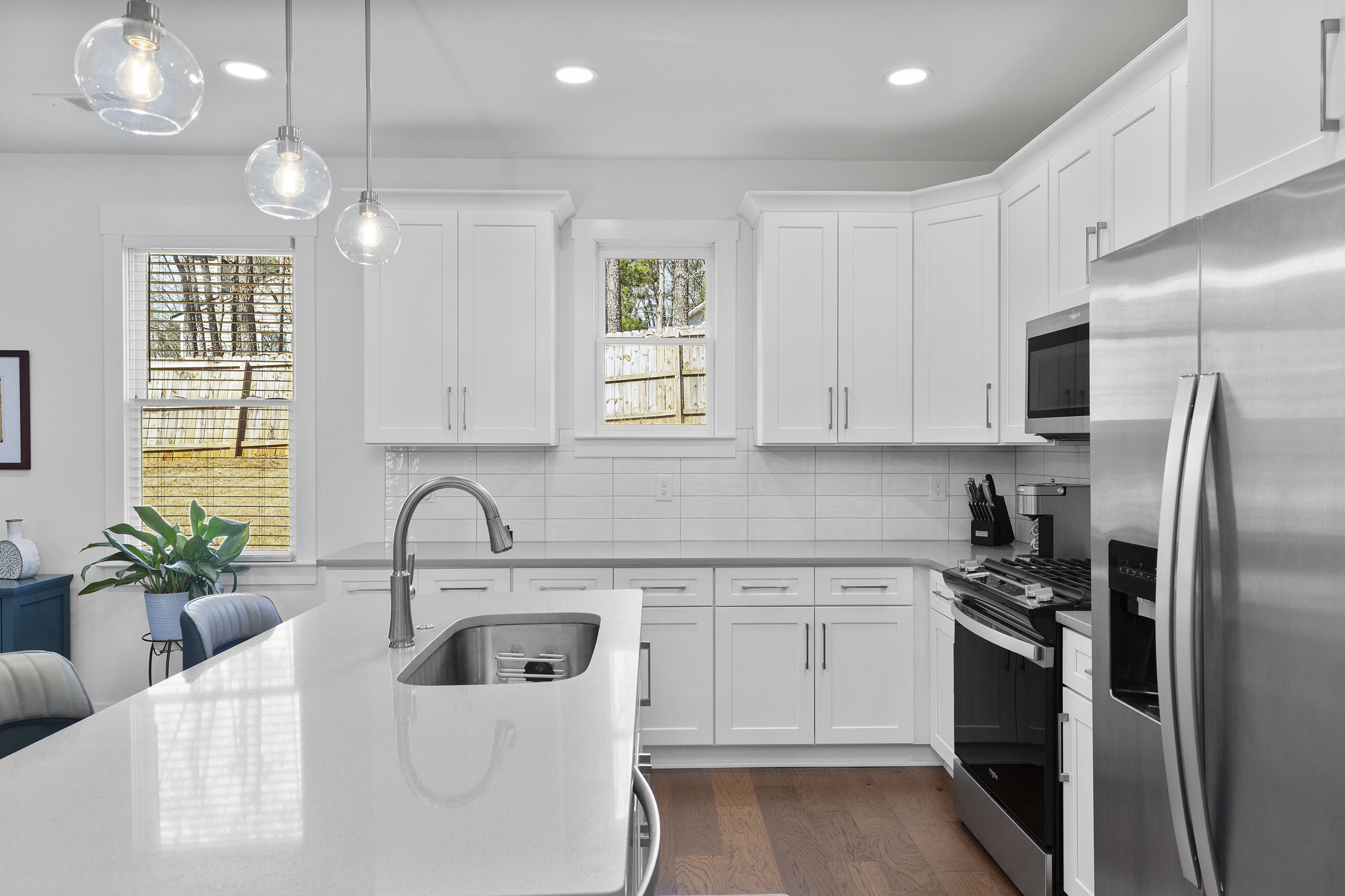 2422 Mills Bend