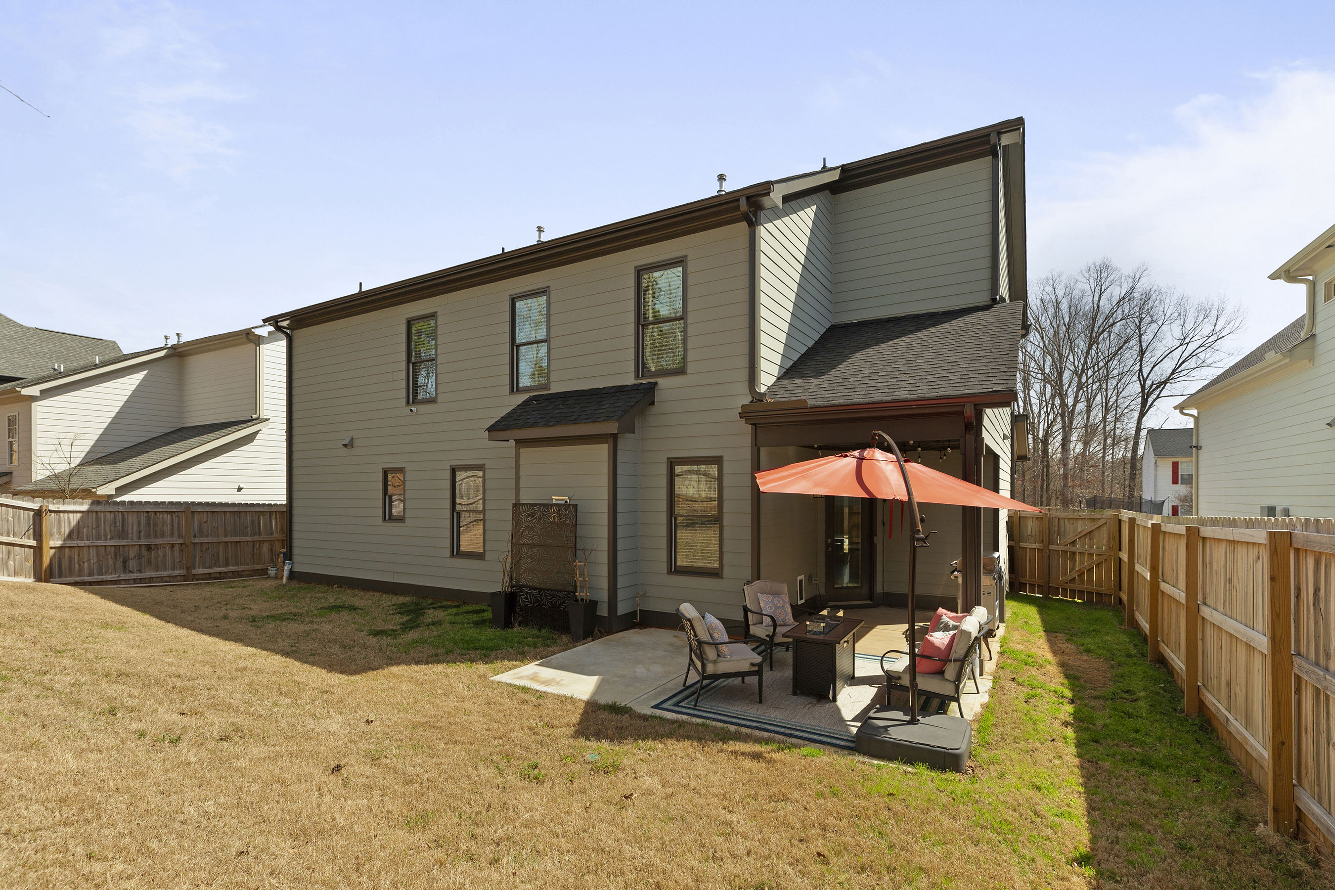 2422 Mills Bend