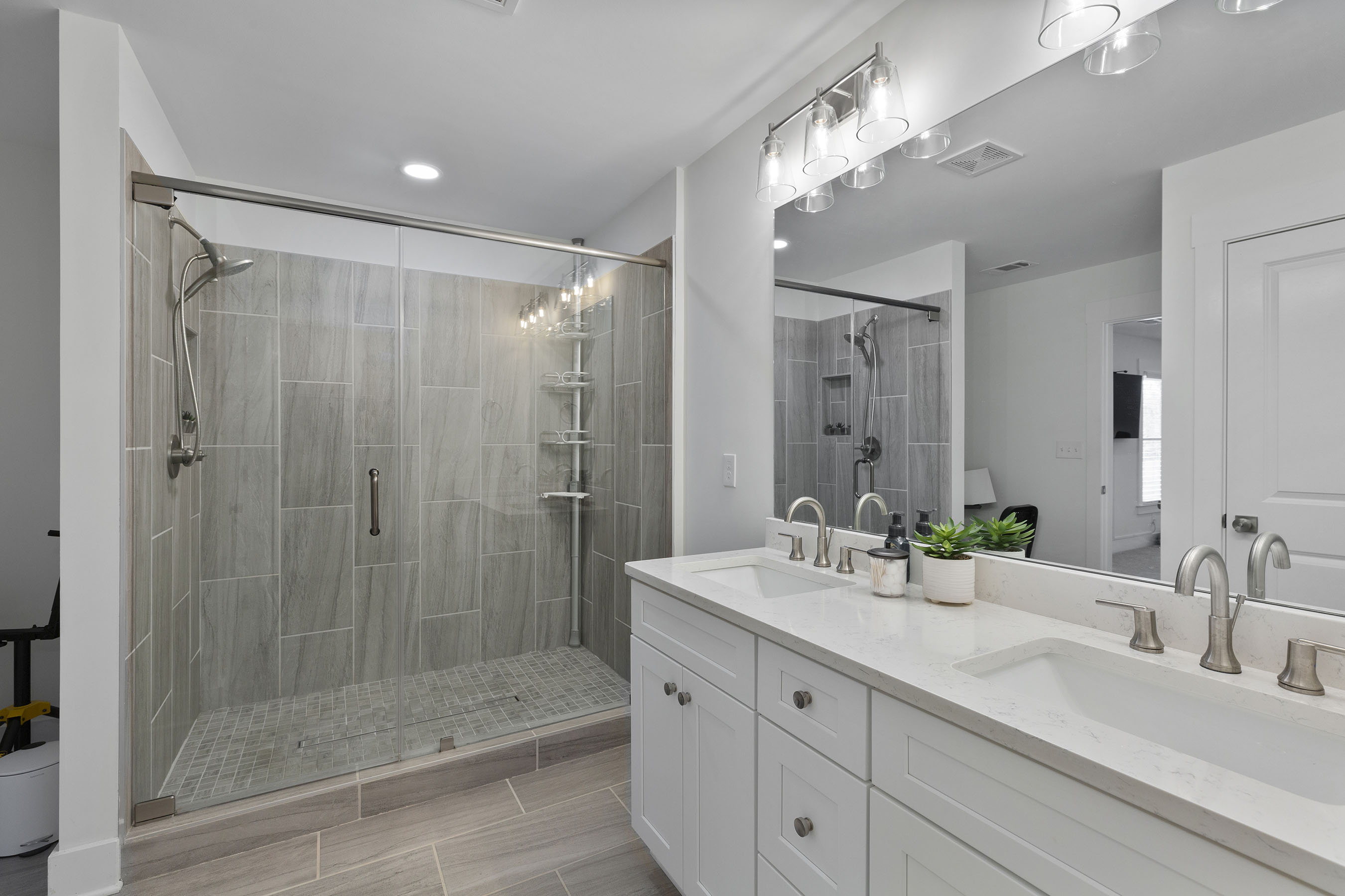 2422 Mills Bend