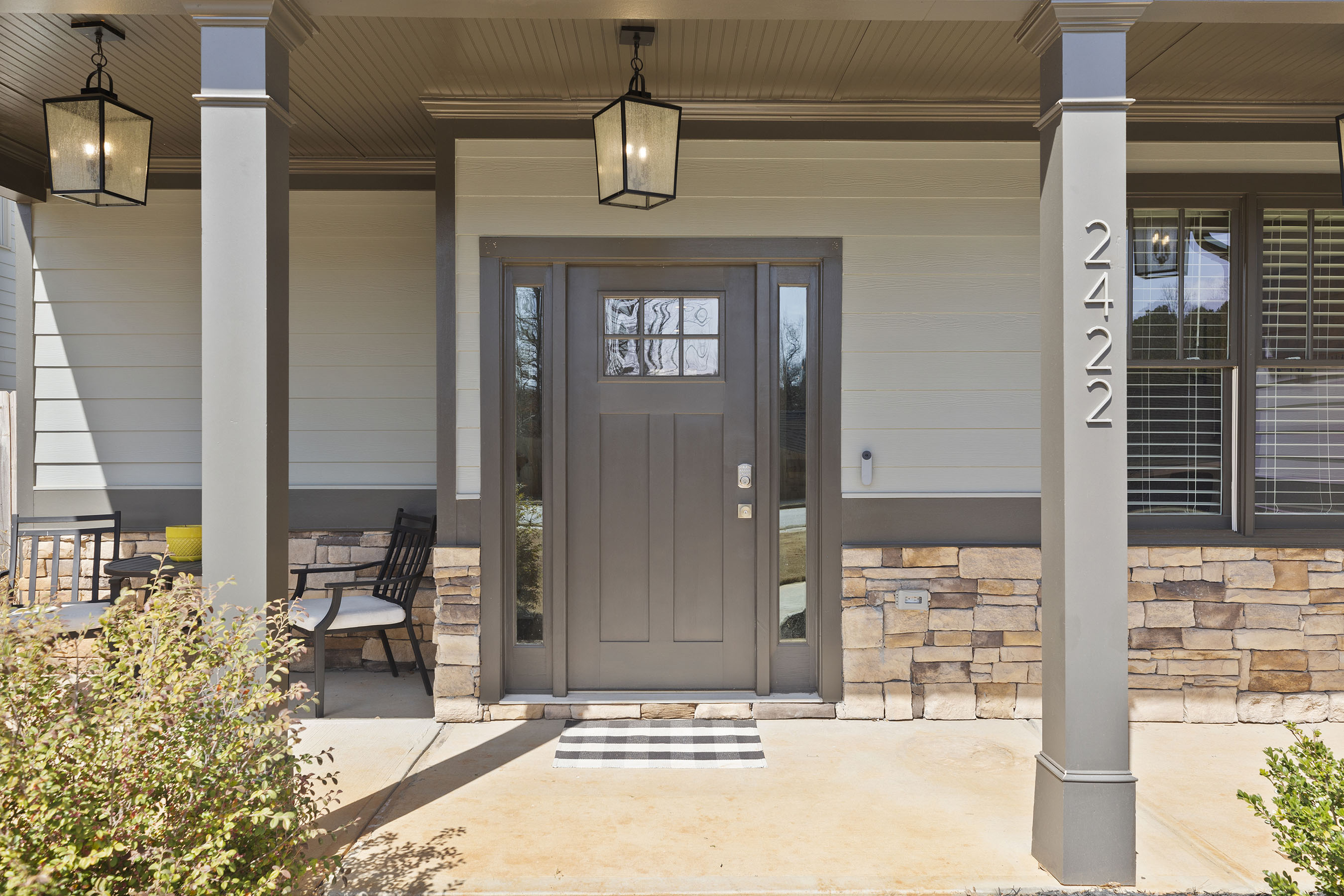 2422 Mills Bend