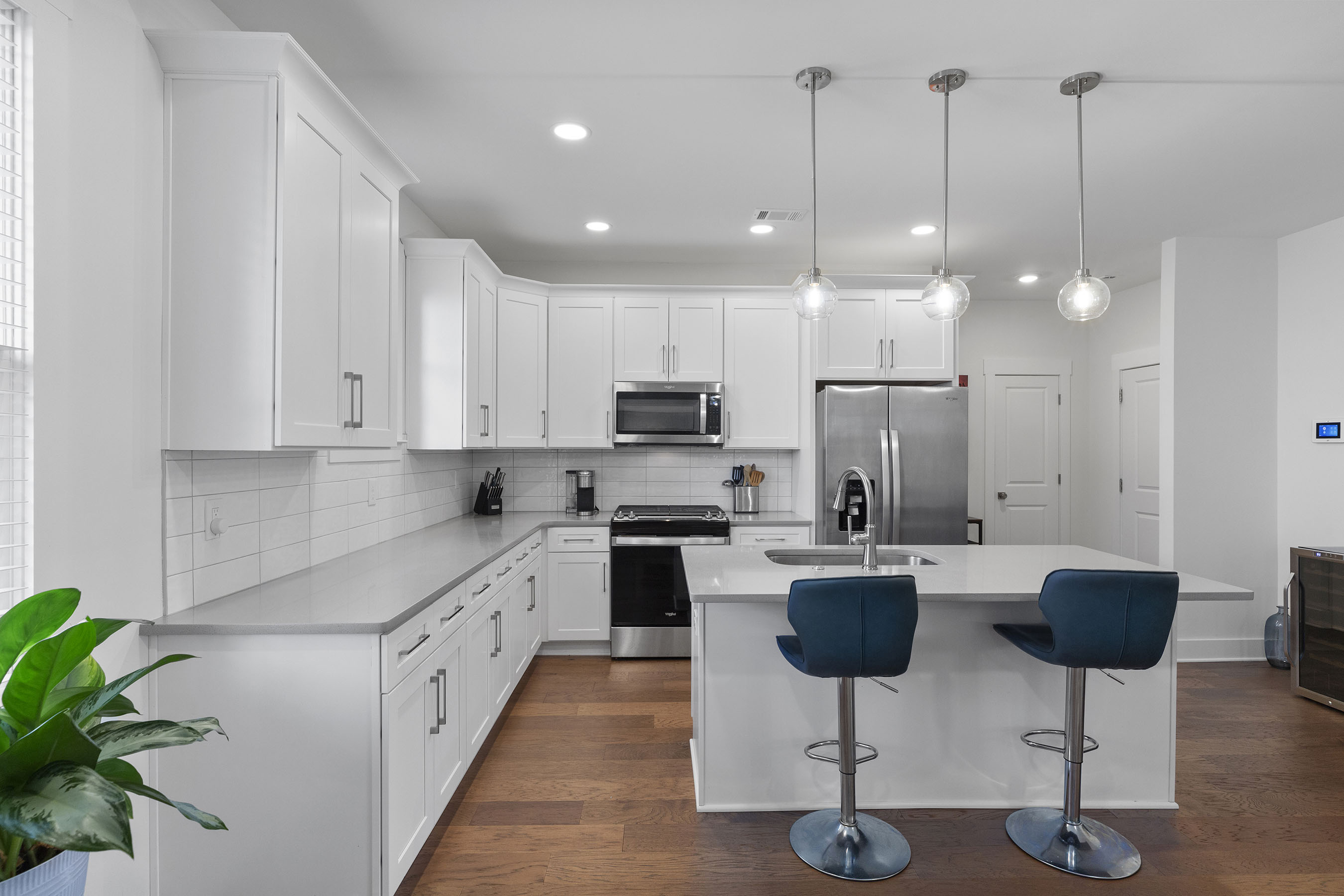 2422 Mills Bend