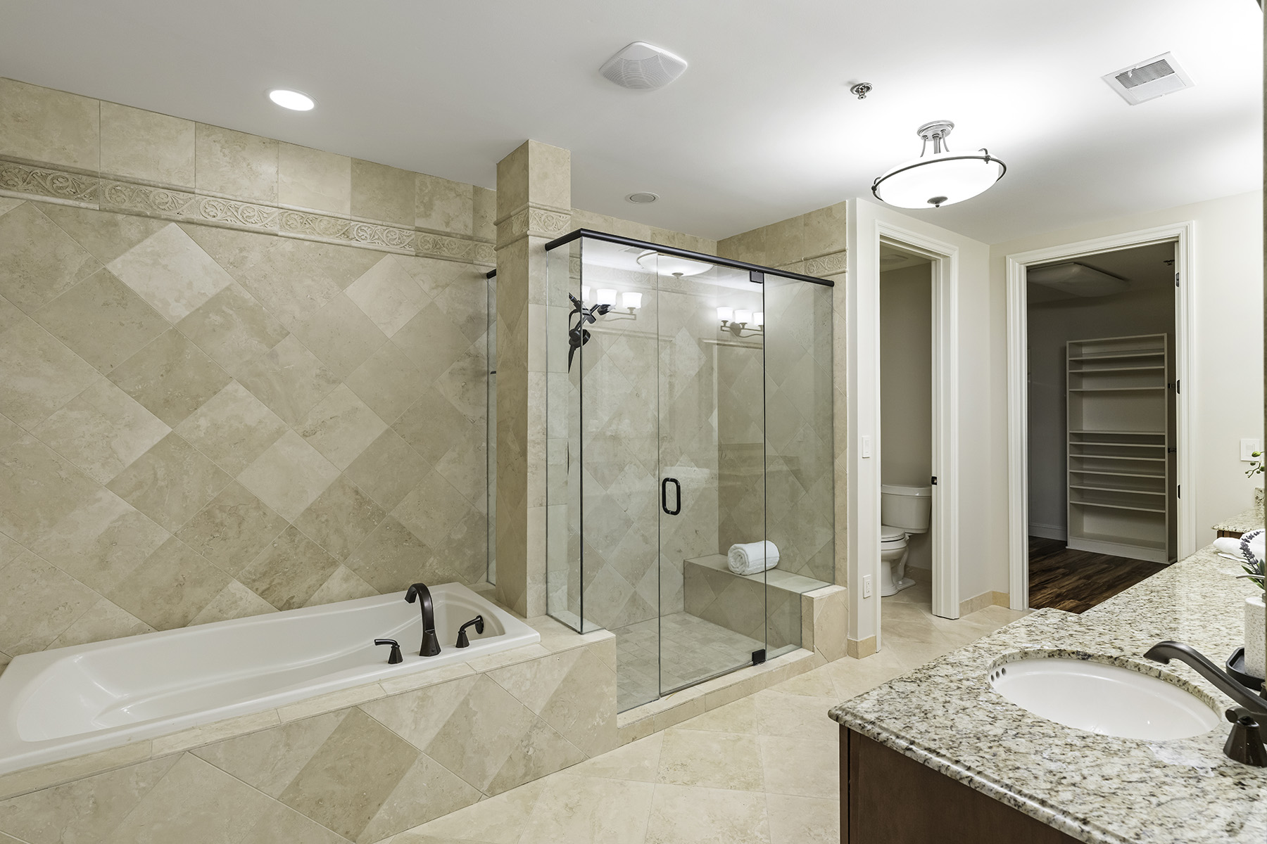 2233 Peachtree Road NE No. 902
