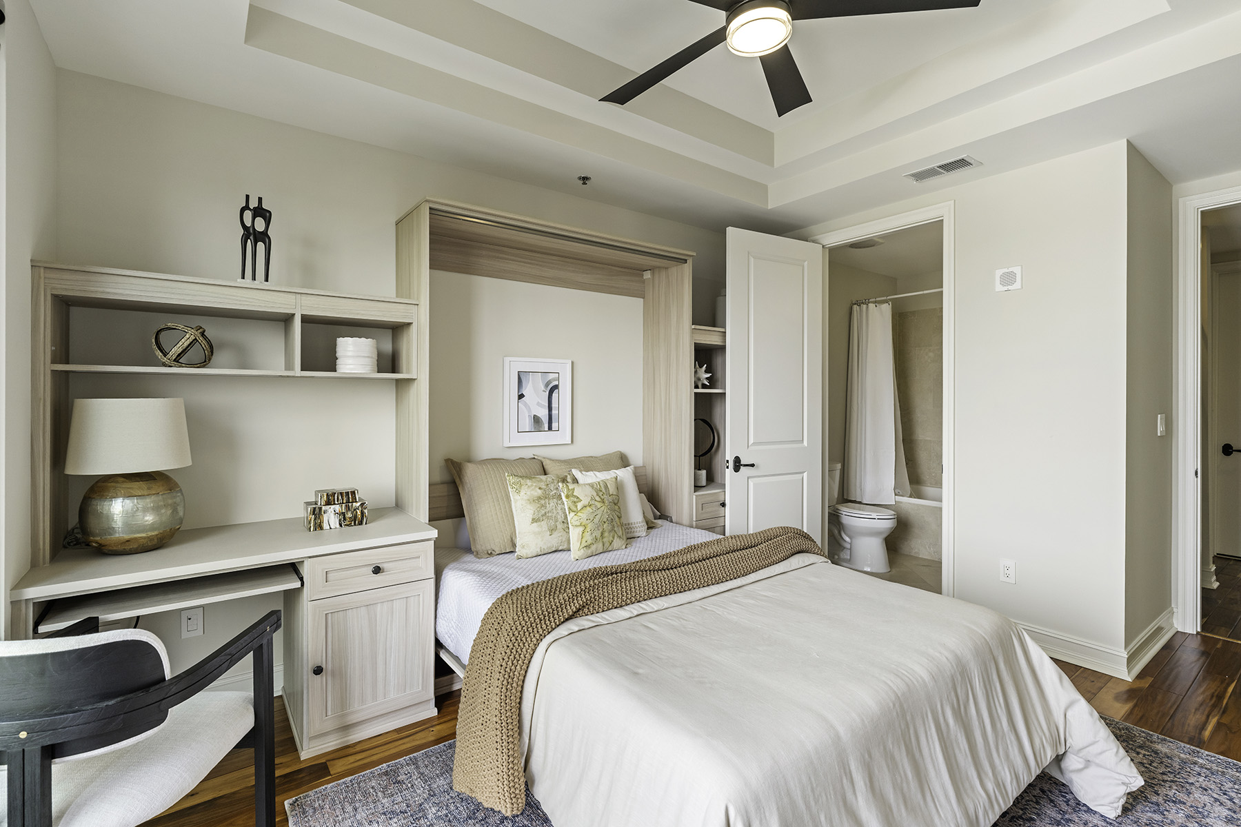 2233 Peachtree Road NE No. 902
