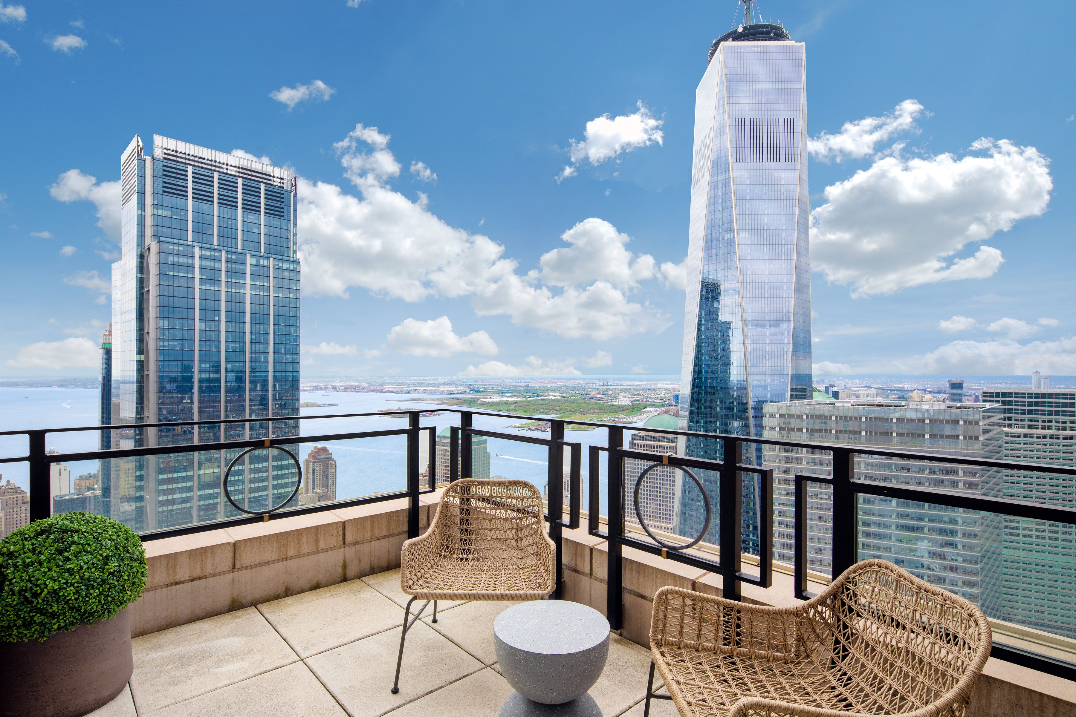 30 Park Place PH75B