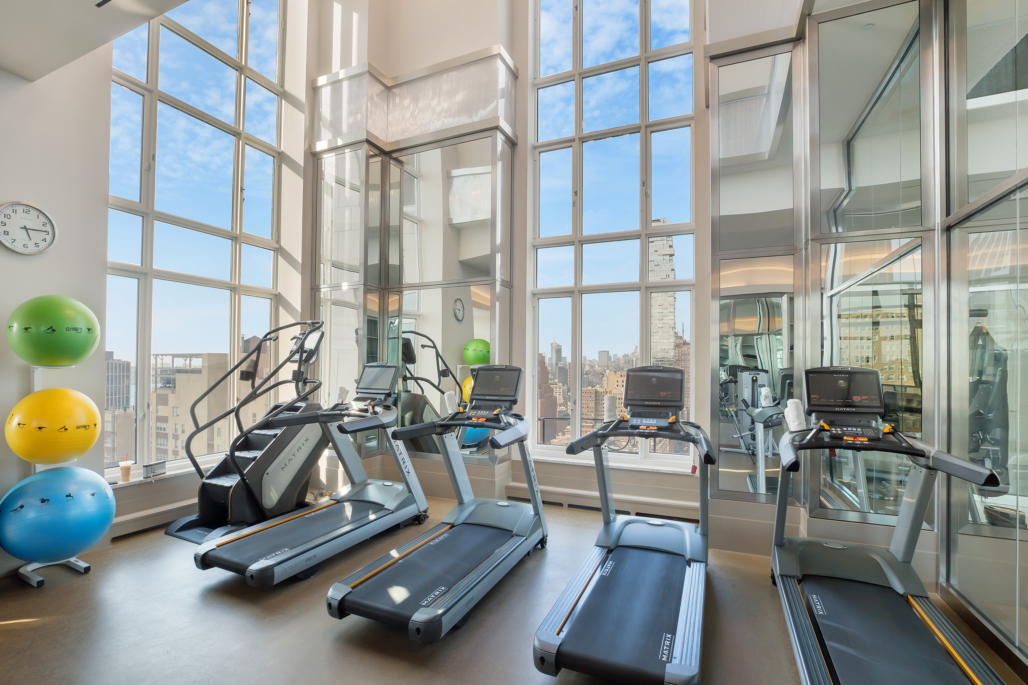 30 Park Place PH75B