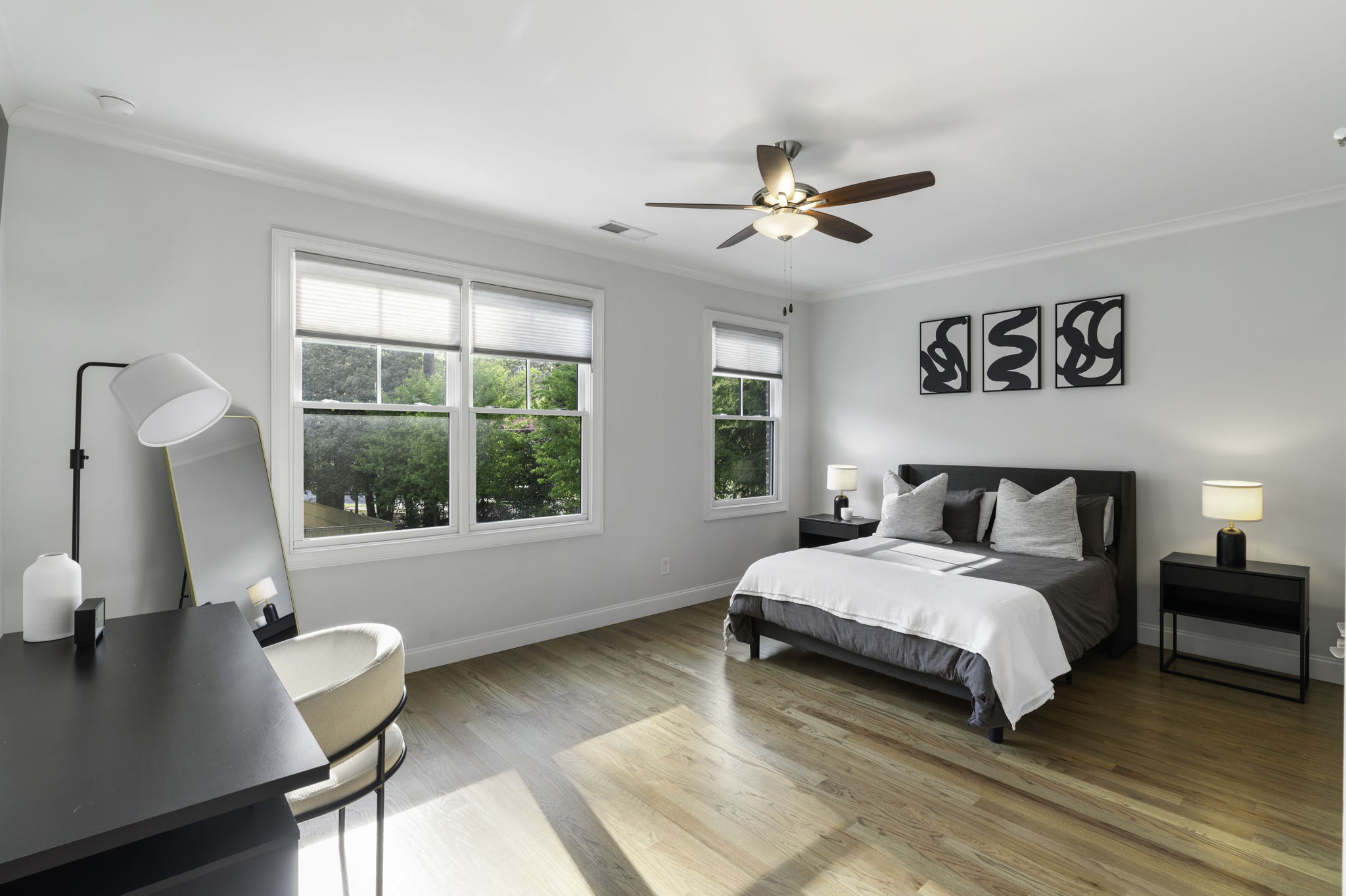 1720 Barclay Close