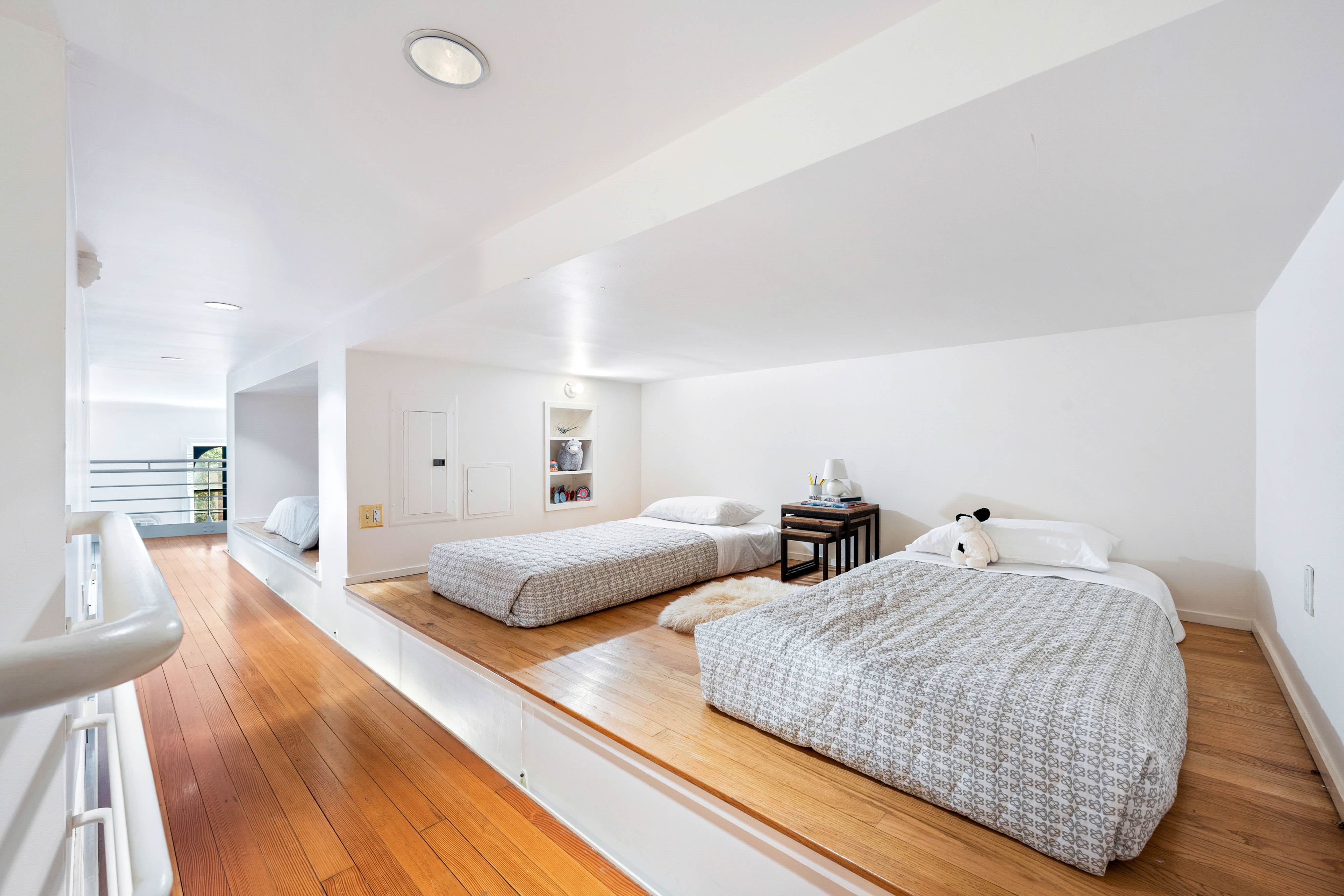 19 West 9th Street 2