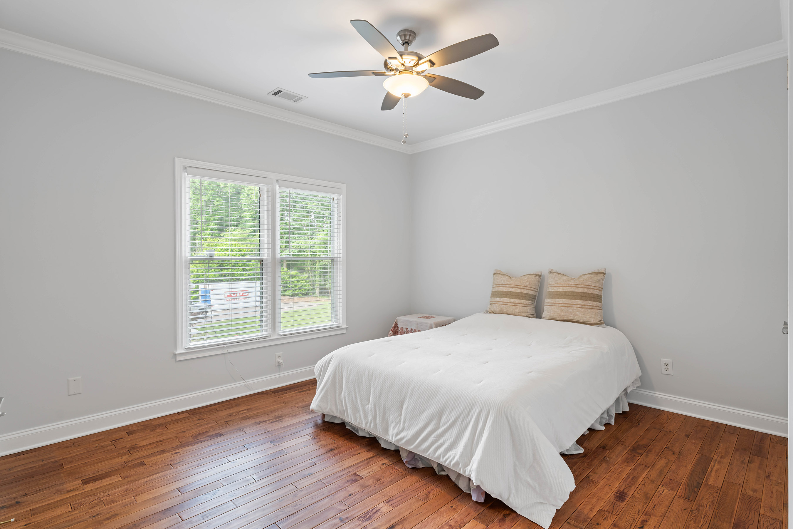 130 Robin Road
