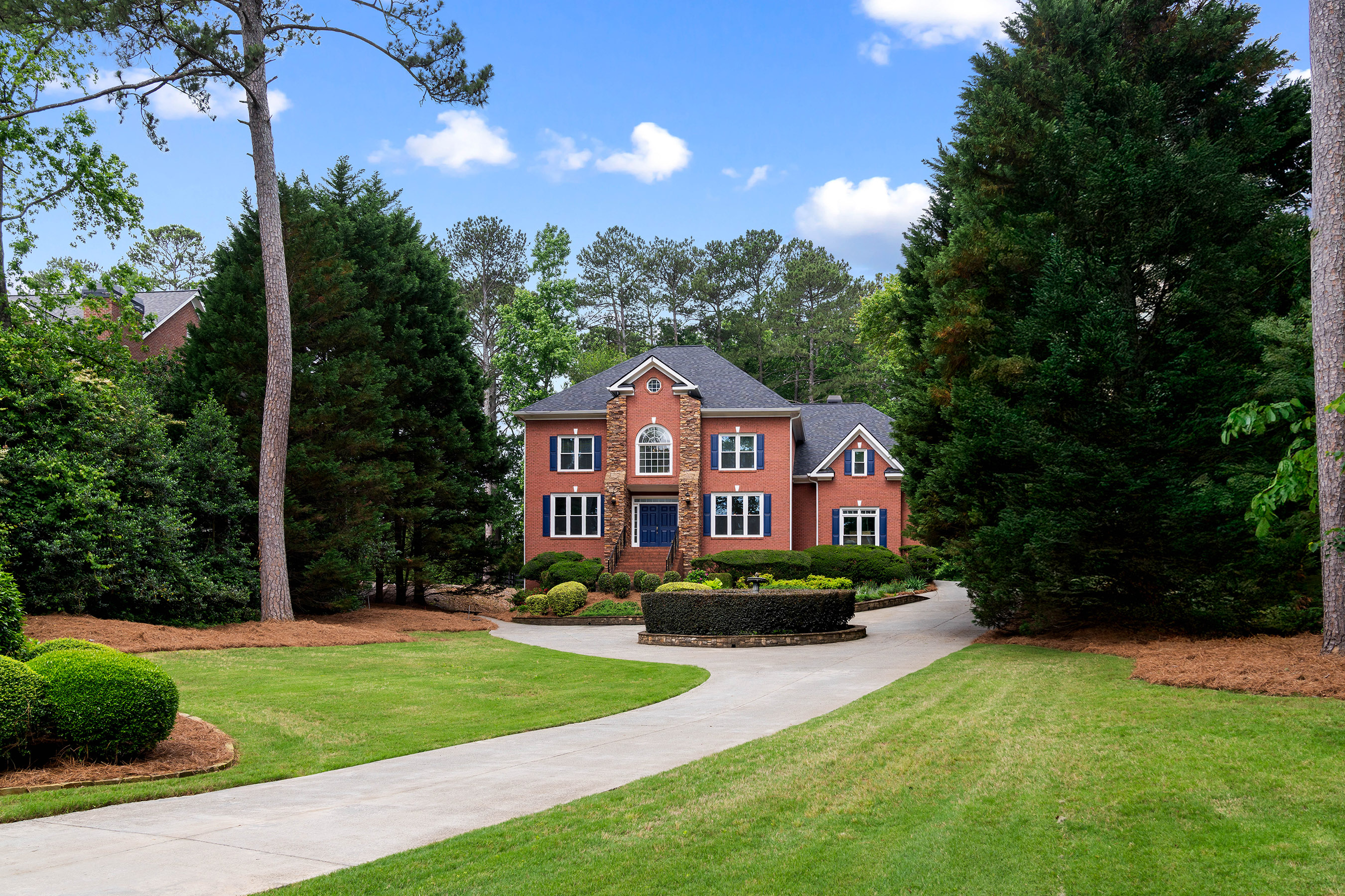 130 Robin Road