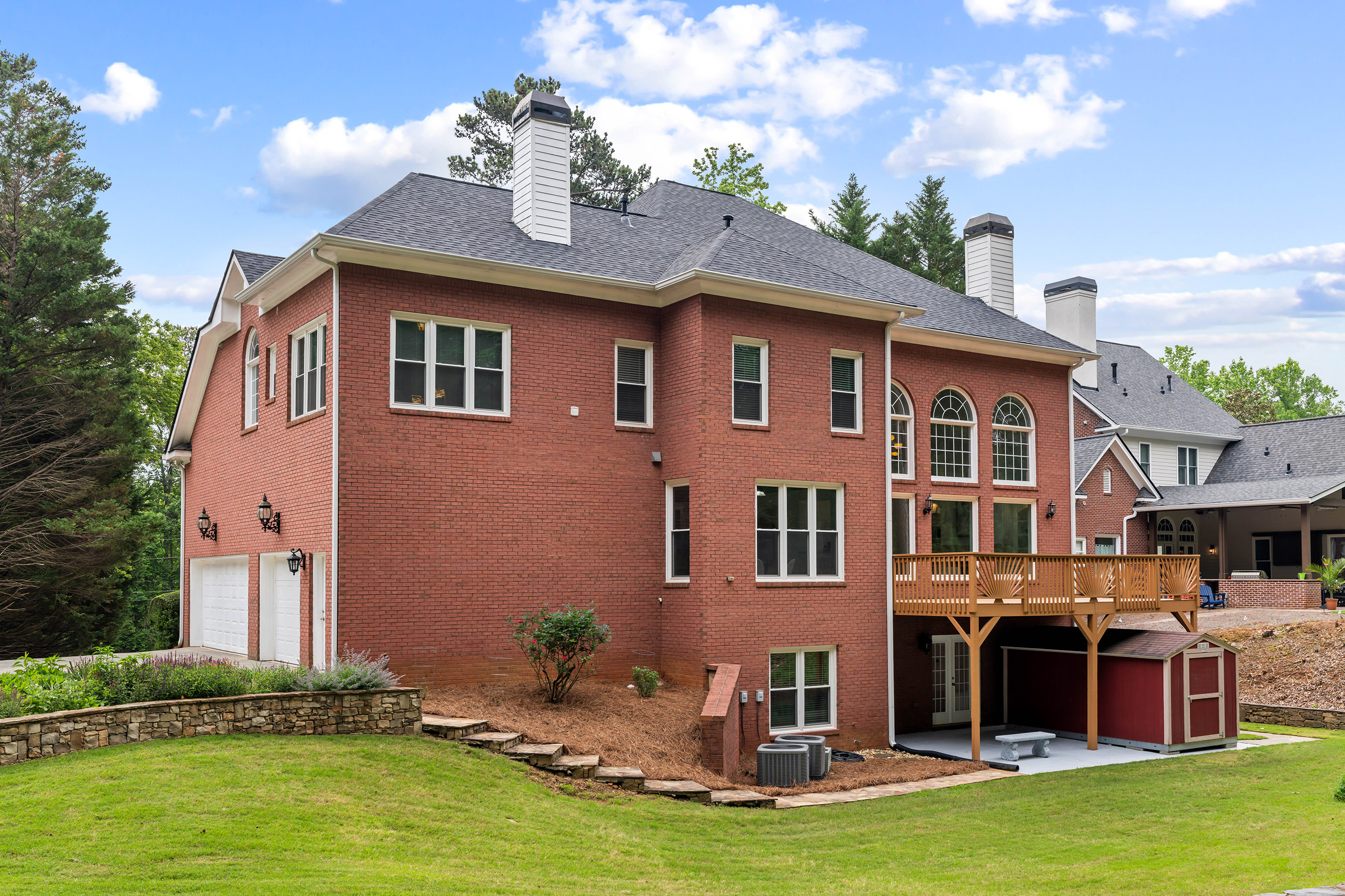 130 Robin Road