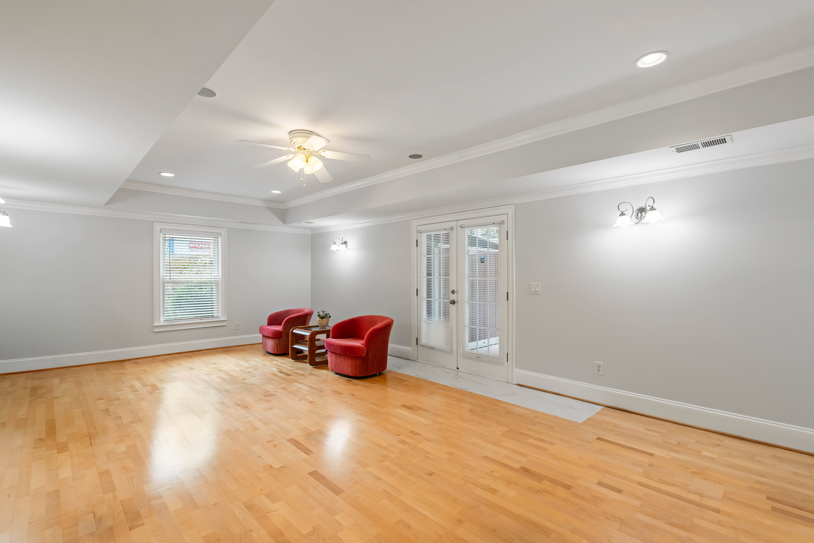130 Robin Road