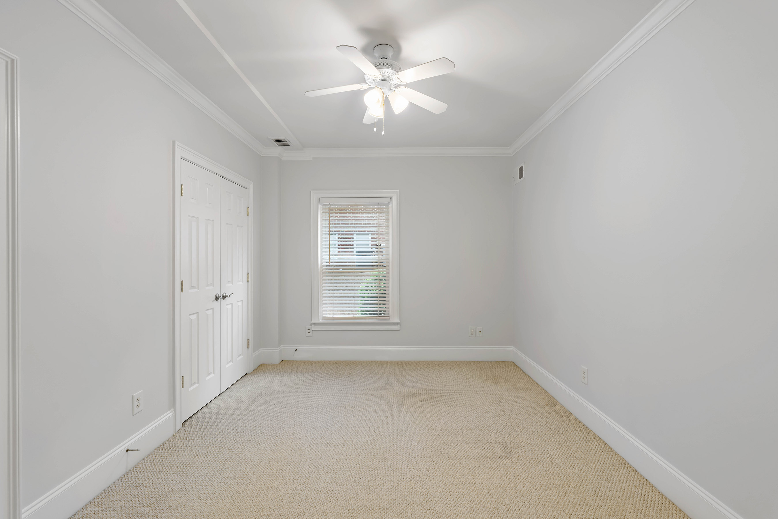 130 Robin Road