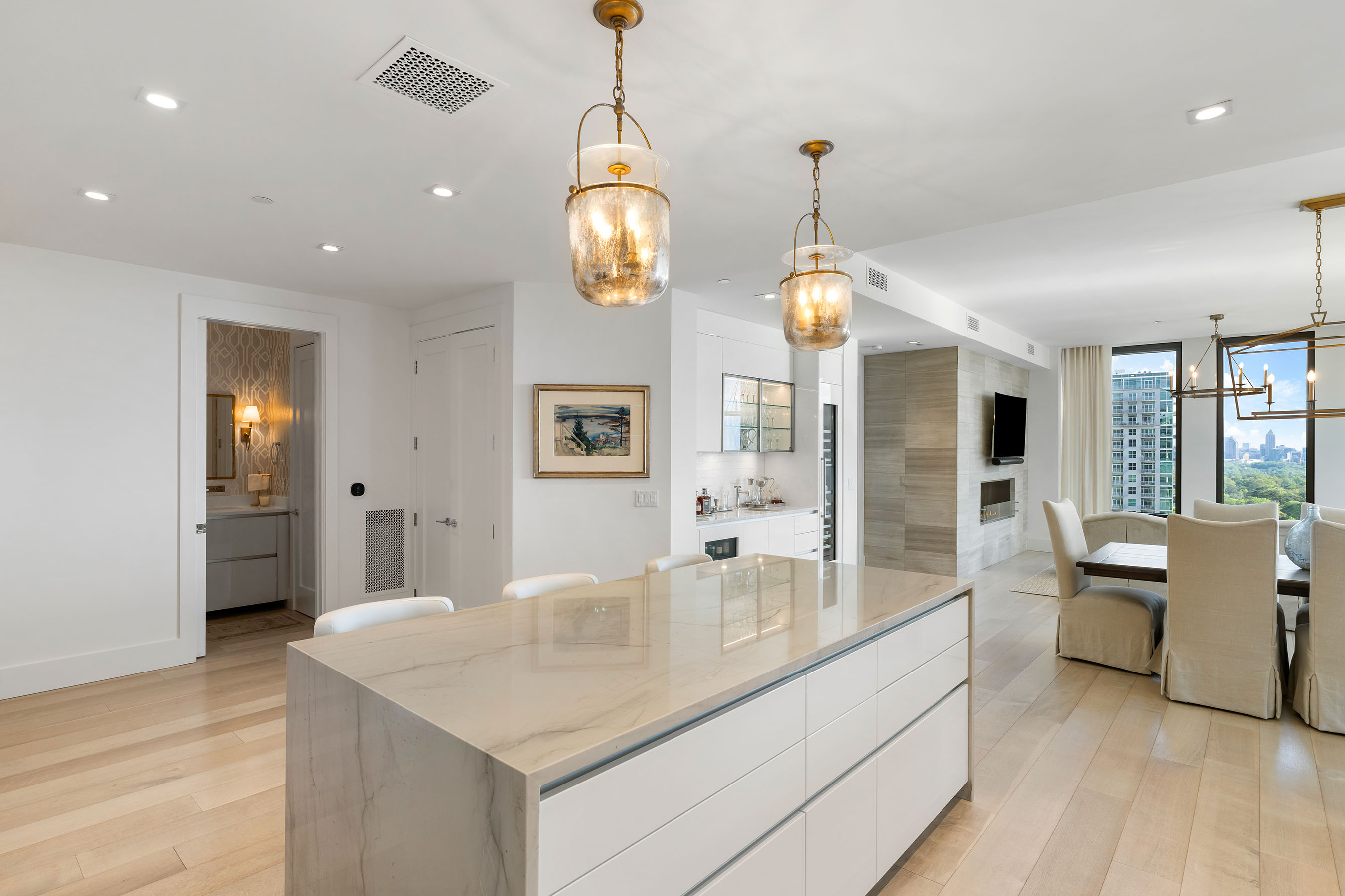 3107 Peachtree Road NE No. 1403