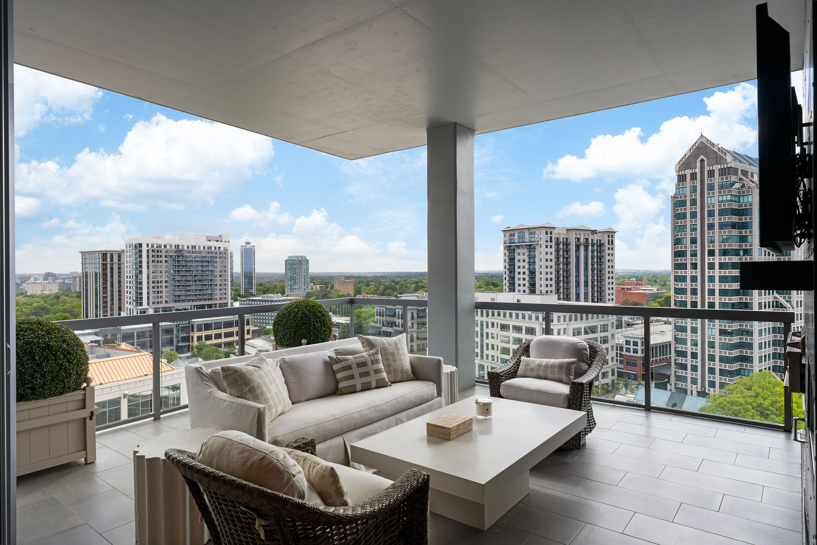 3107 Peachtree Road NE No. 1403