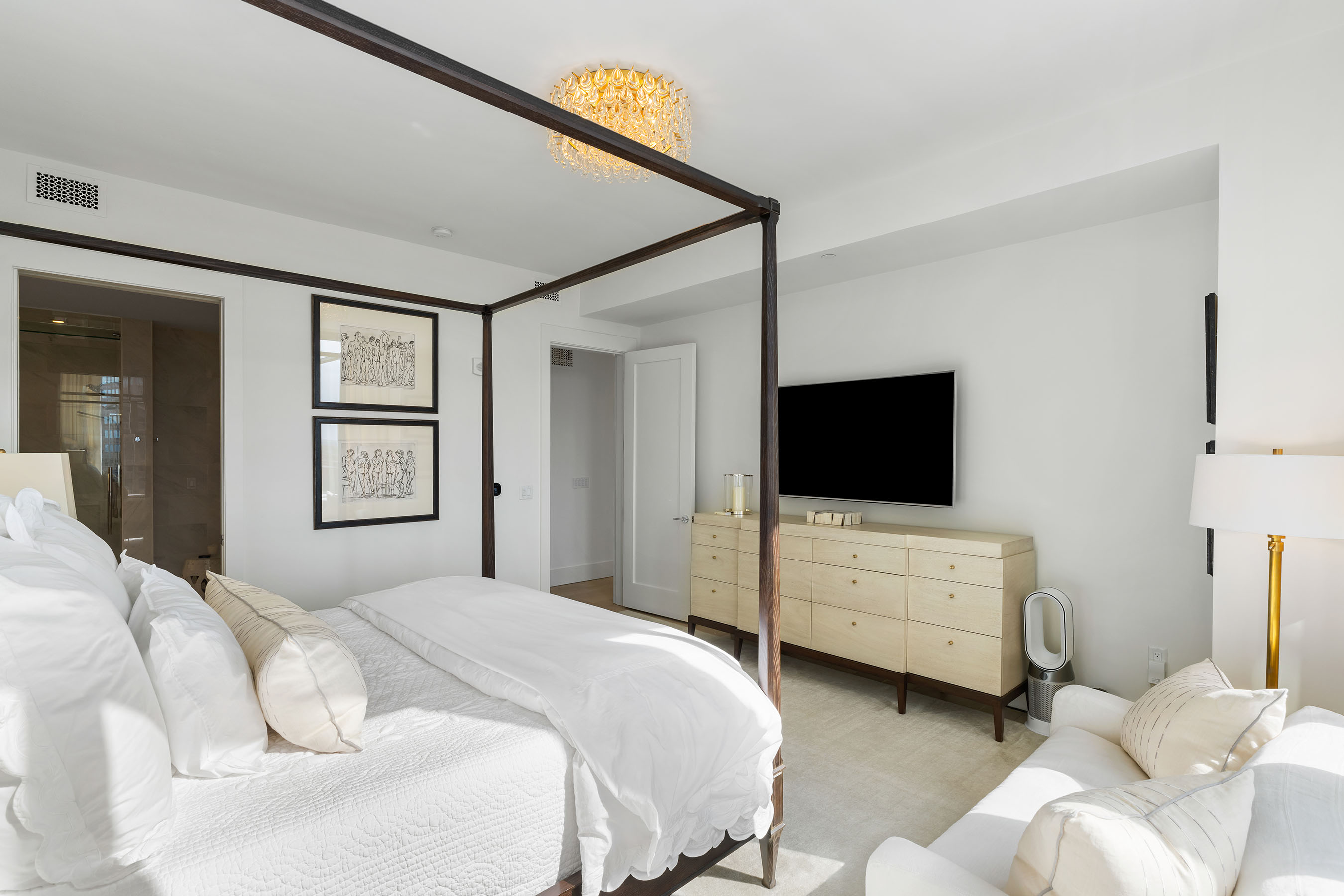3107 Peachtree Road NE No. 1403