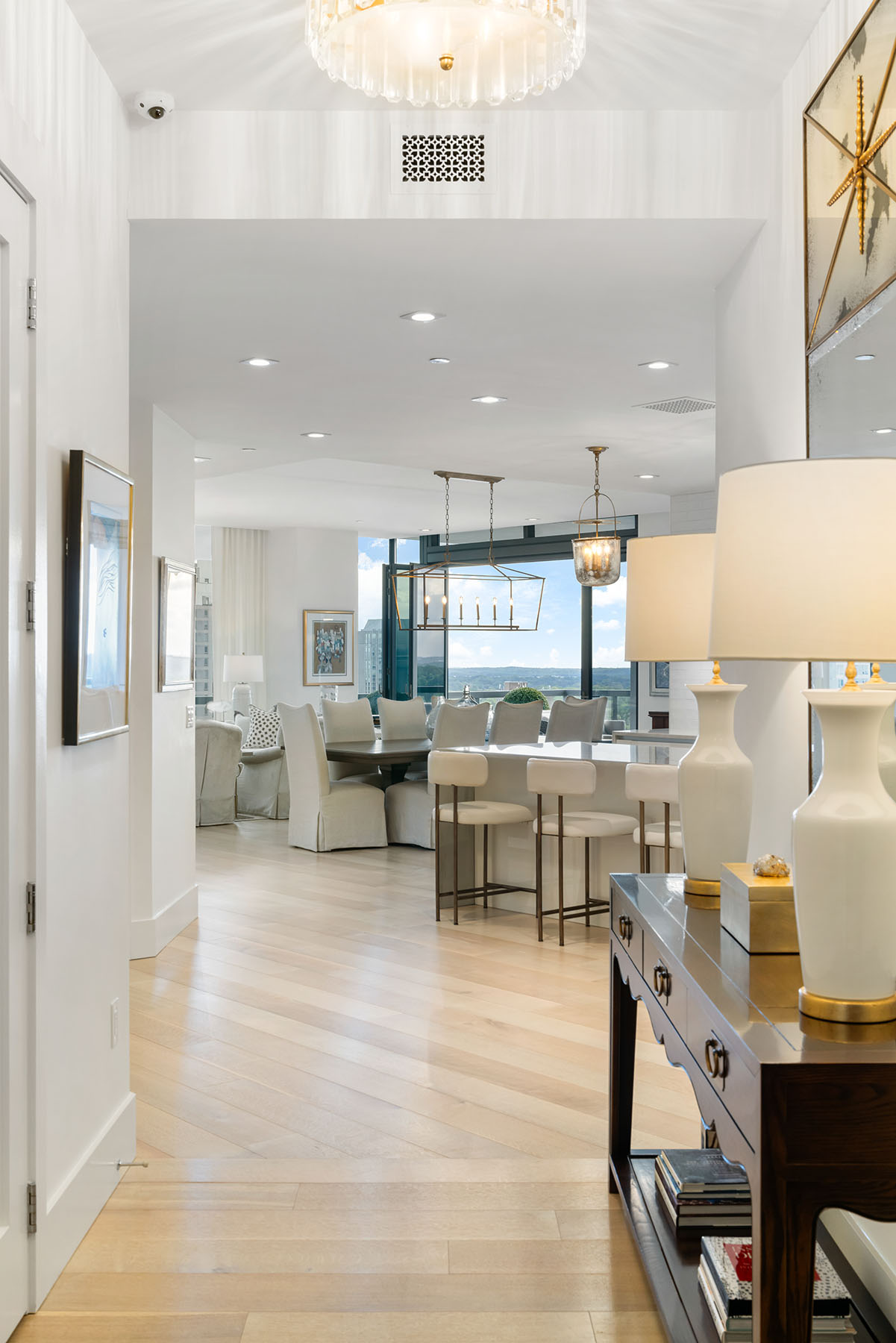 3107 Peachtree Road NE No. 1403