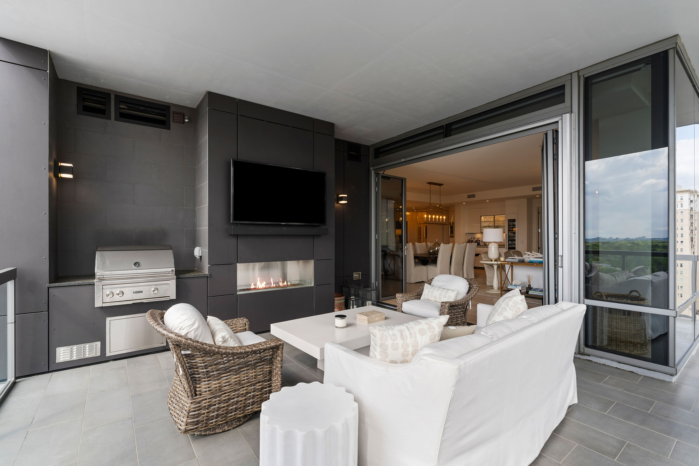 3107 Peachtree Road NE No. 1403