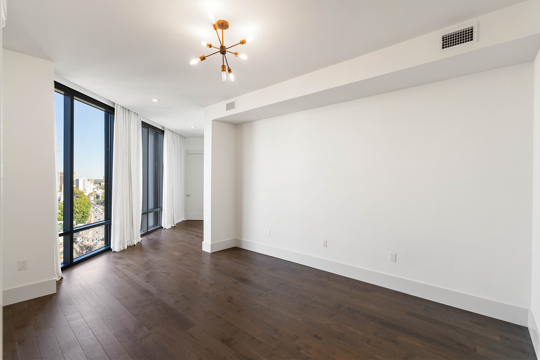 3107 Peachtree Road NE No. 1502