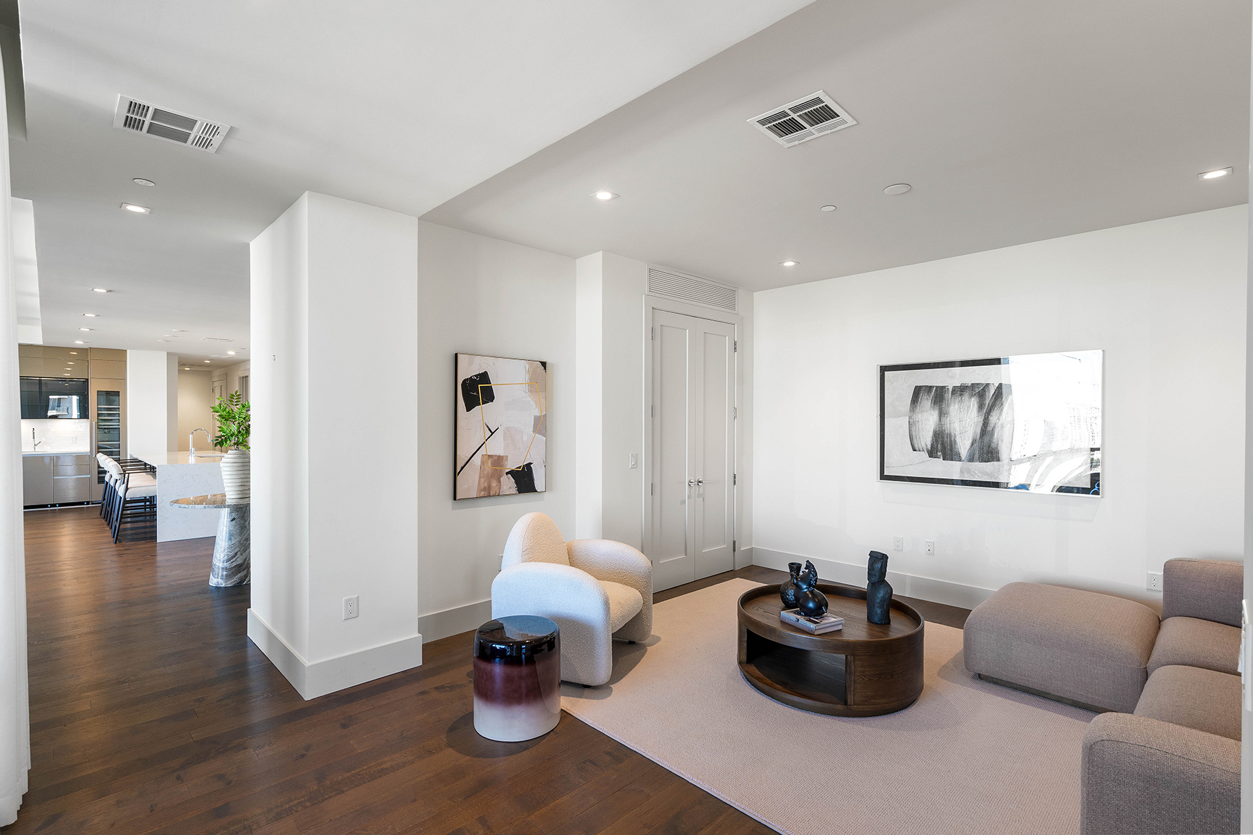 3107 Peachtree Road NE No. 1502