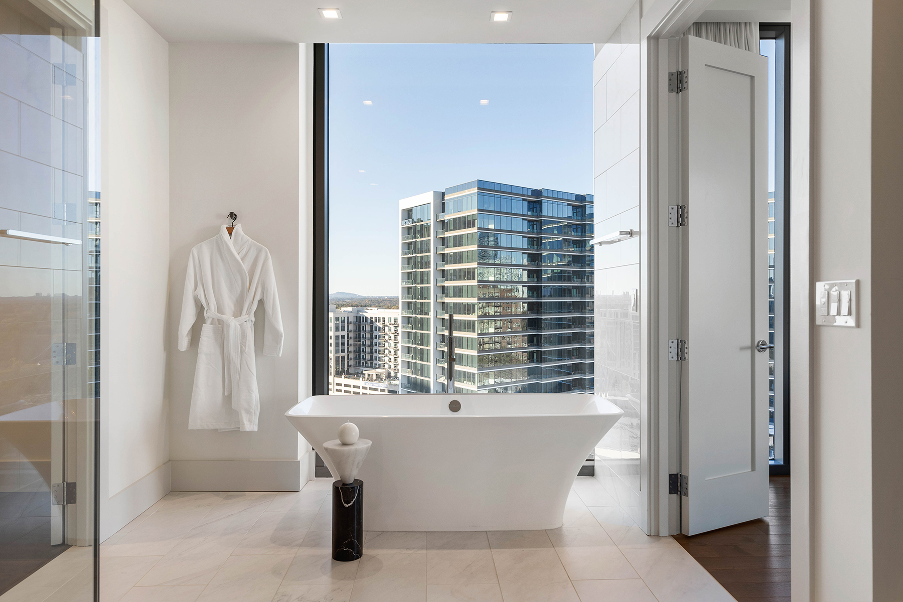 3107 Peachtree Road NE No. 1502
