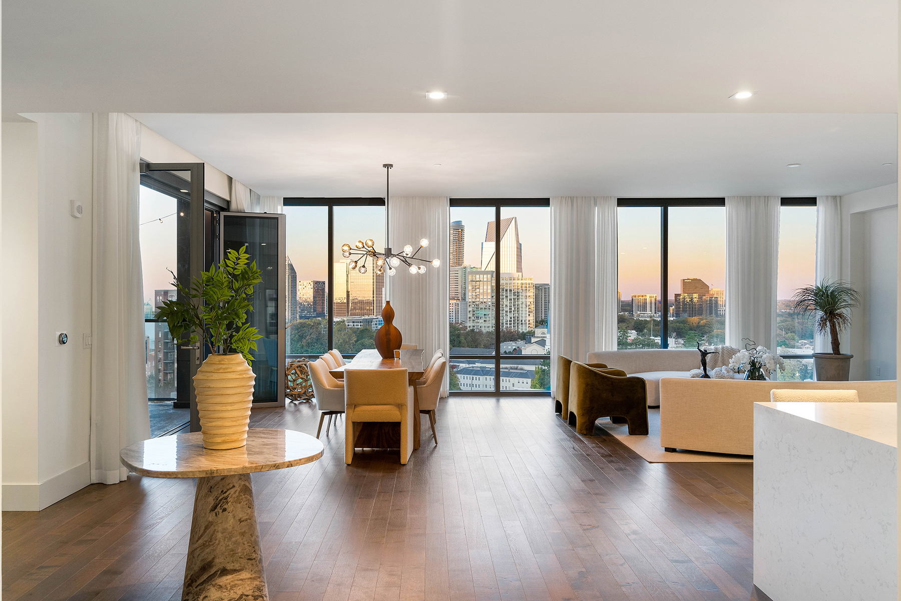 3107 Peachtree Road NE No. 1502