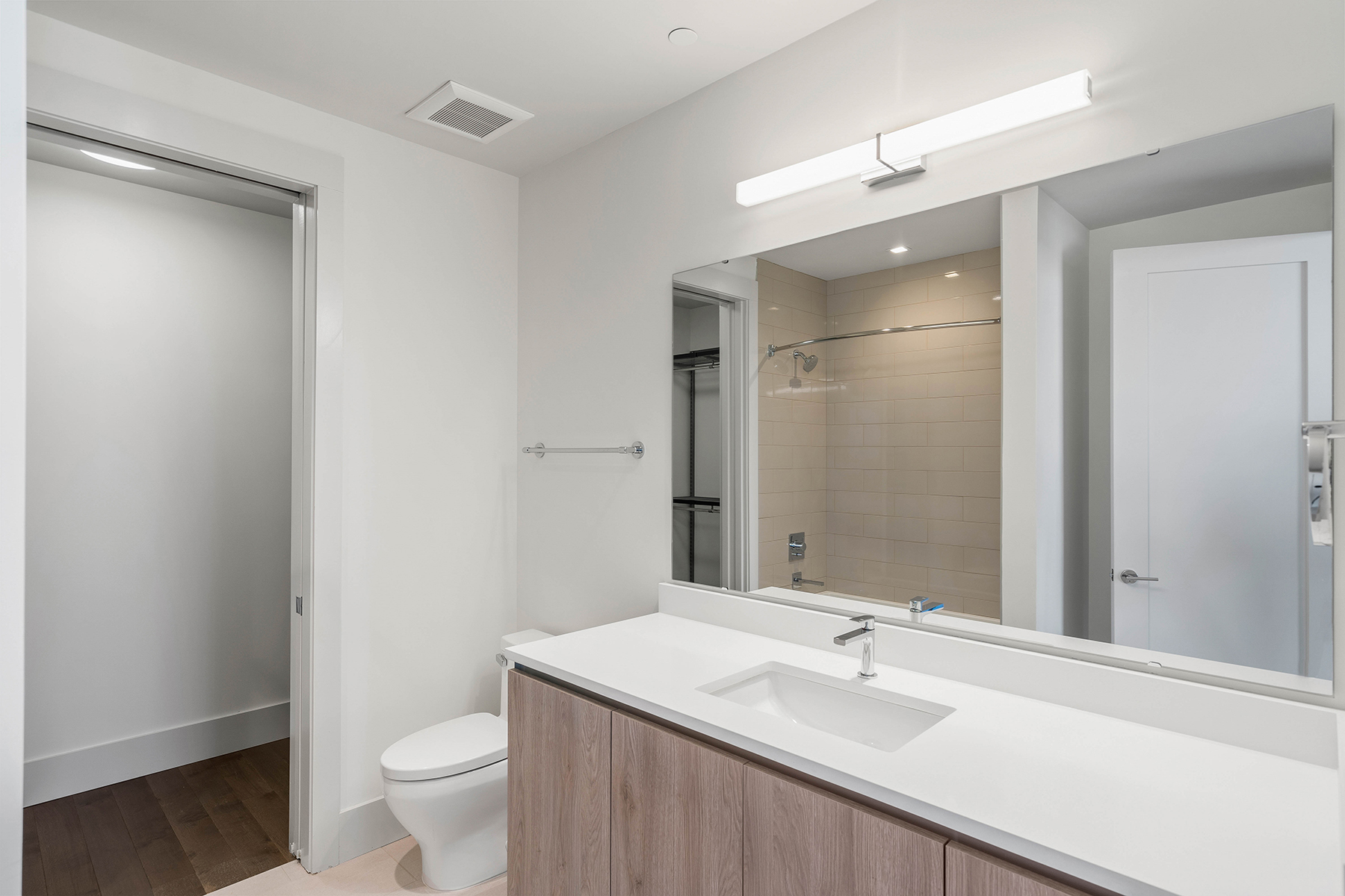 3107 Peachtree Road NE No. 1502