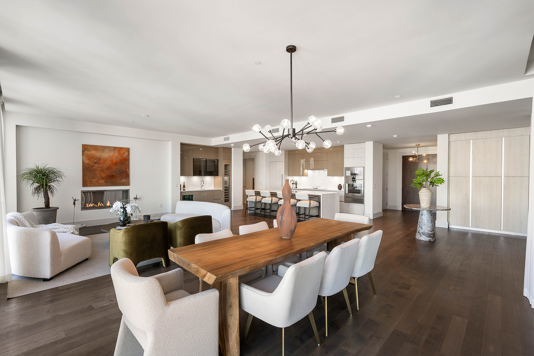 3107 Peachtree Road NE No. 1502