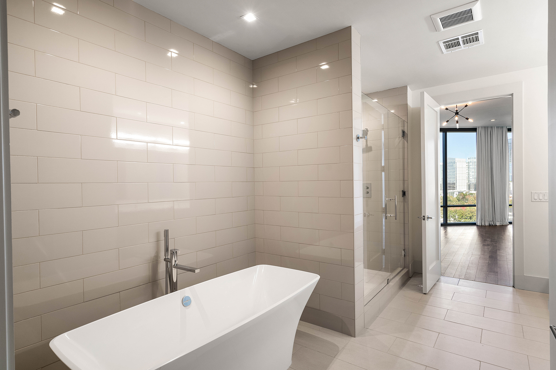 3107 Peachtree Road NE No. 1502