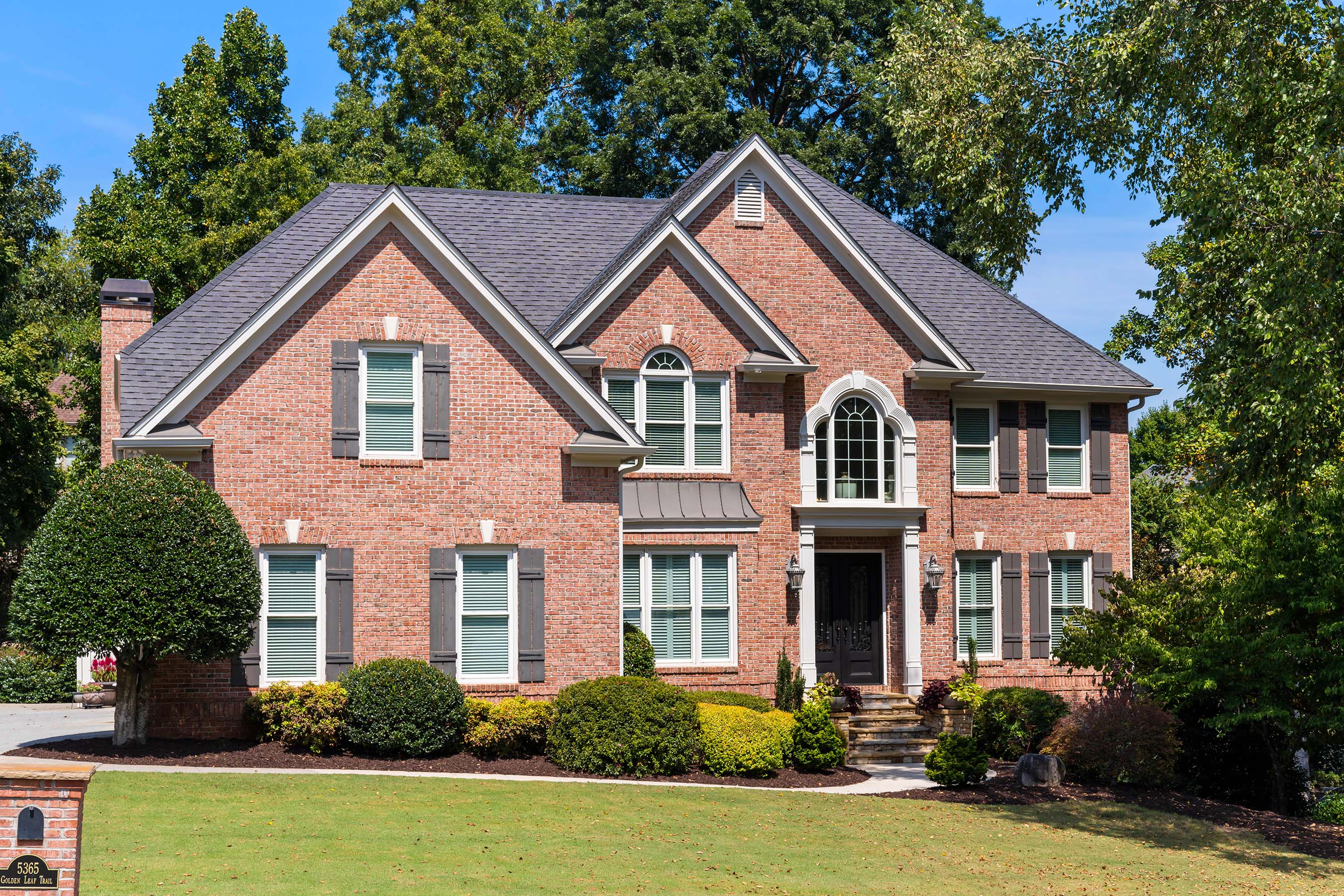 5365 Golden Leaf Trail