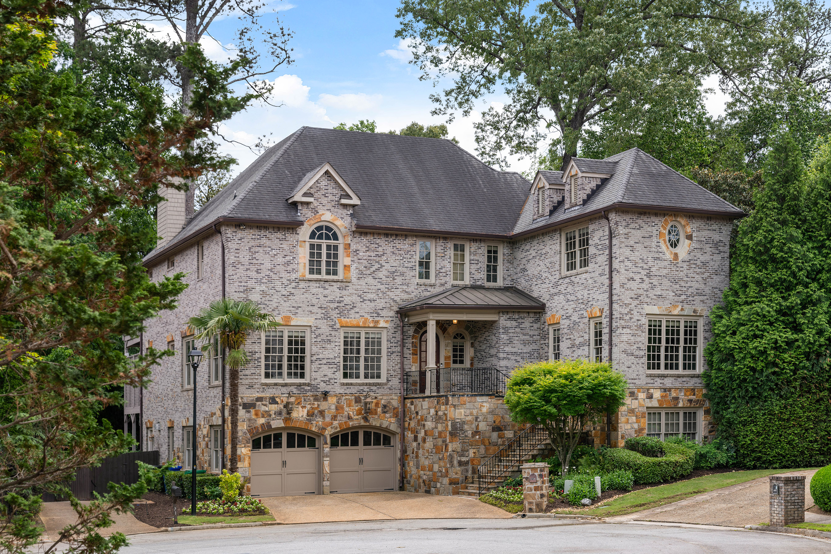 1720 Buckhead Valley Lane