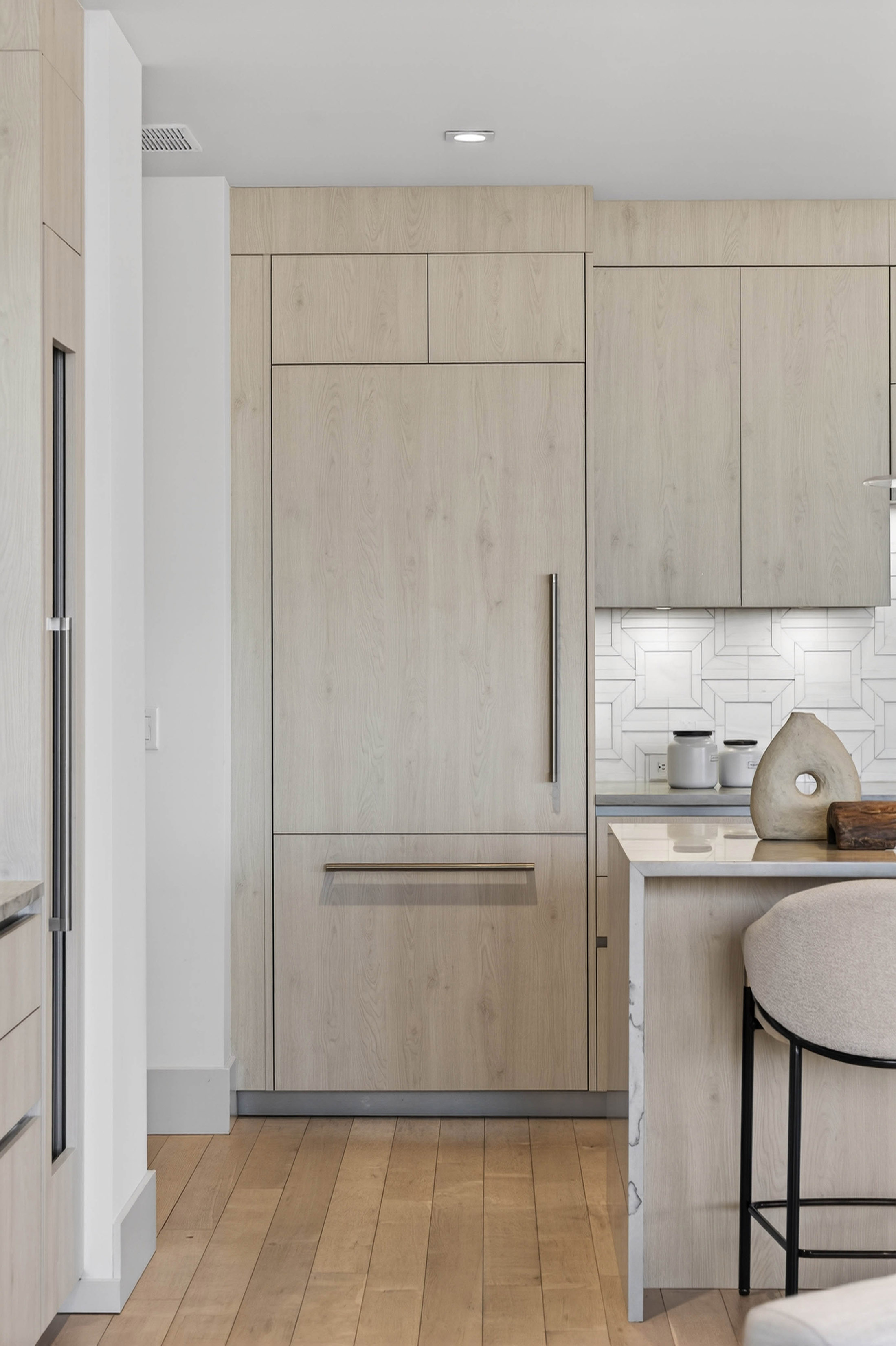 3107 Peachtree Road NE No. 1702