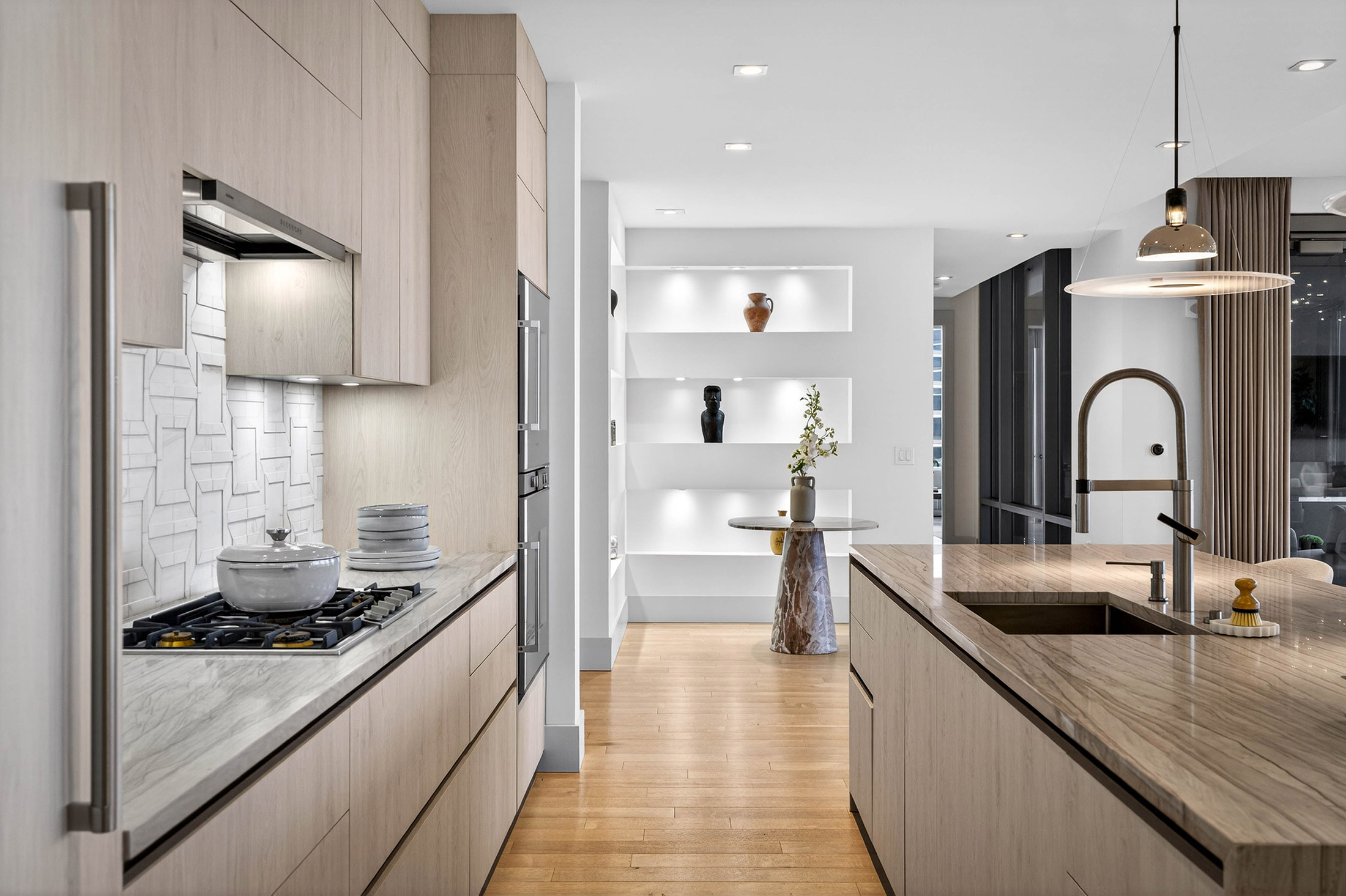 3107 Peachtree Road NE No. 1702