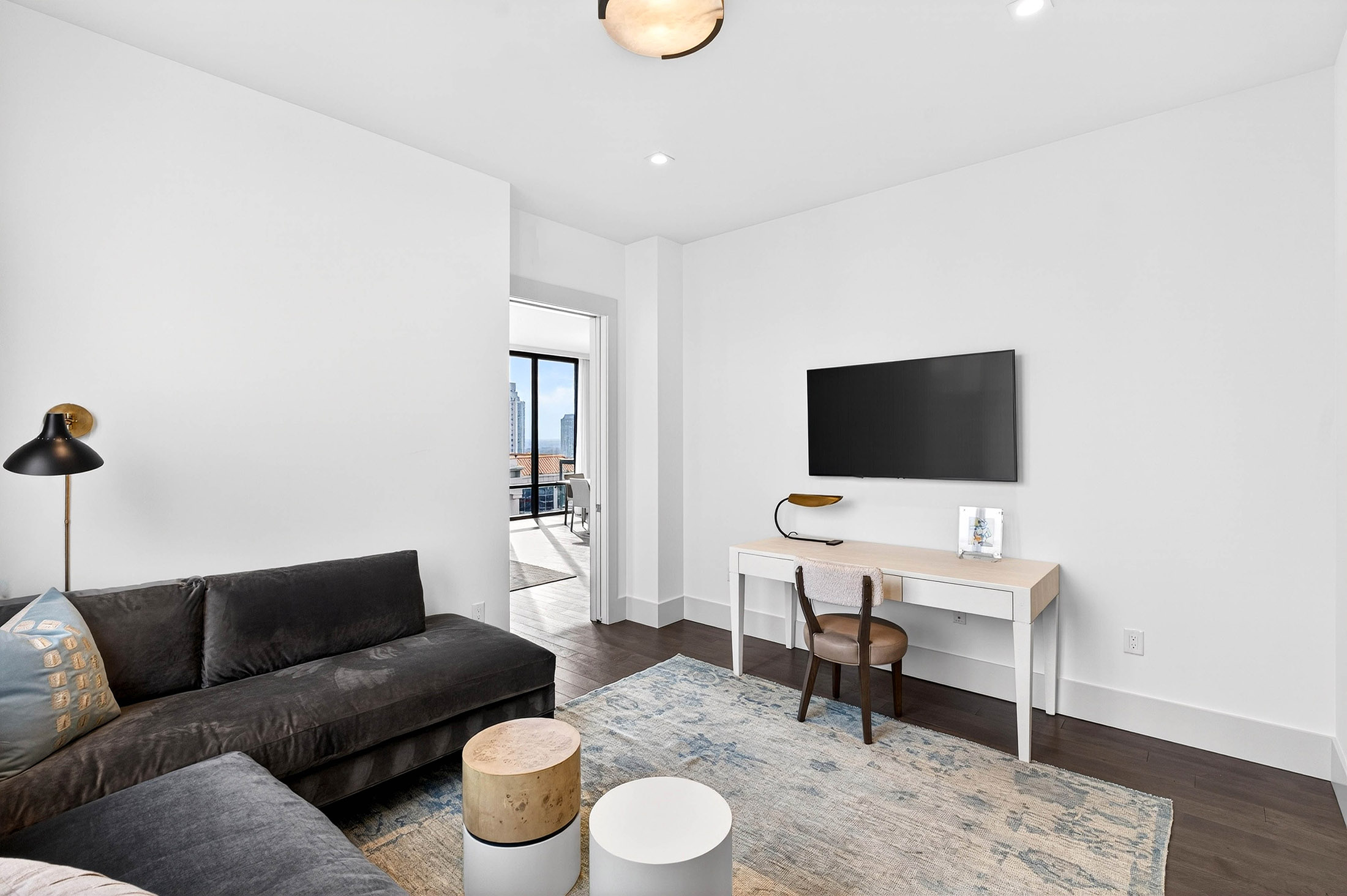 3107 Peachtree Road NE No. 1104
