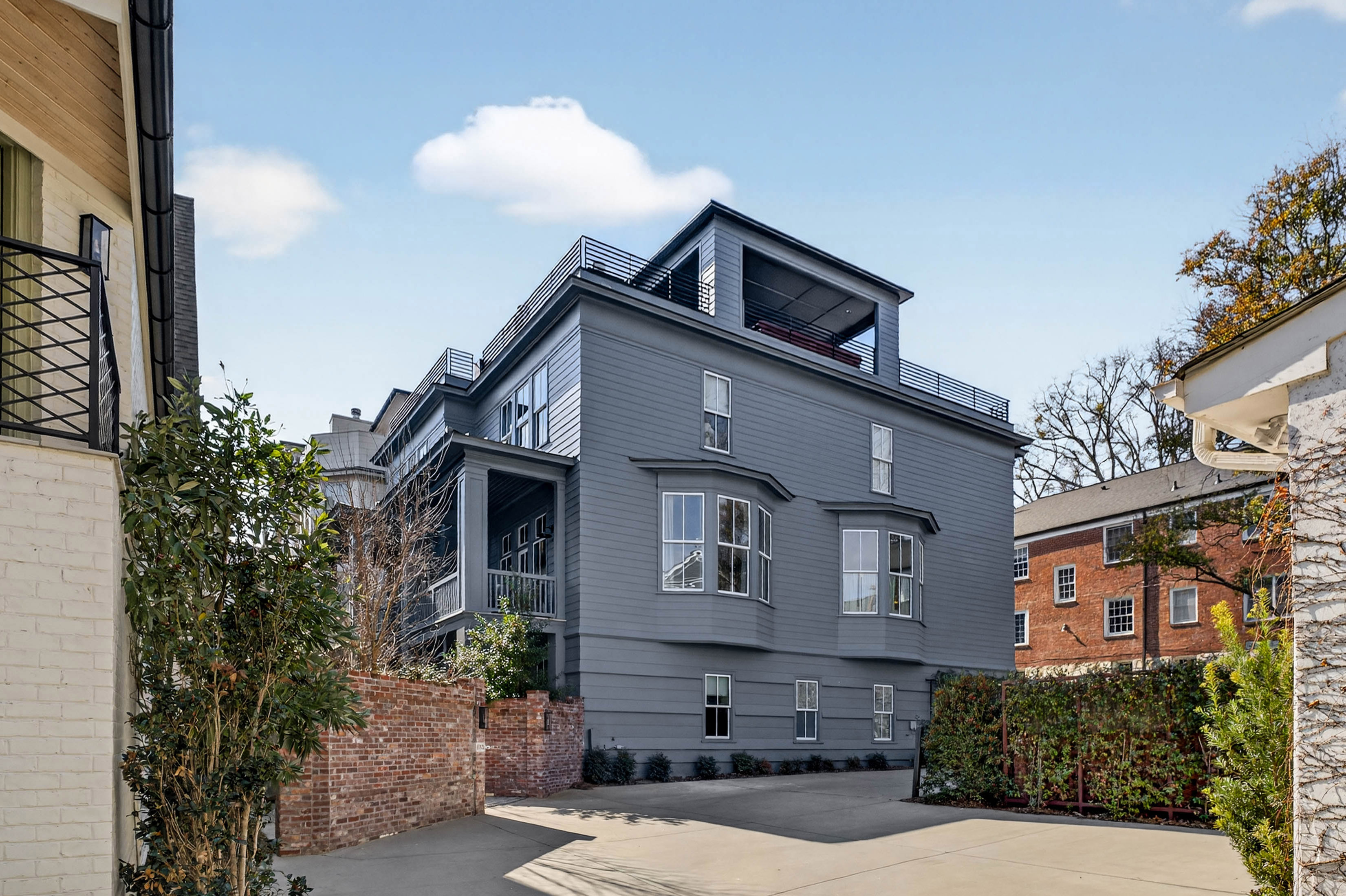 2713 Southwell Street