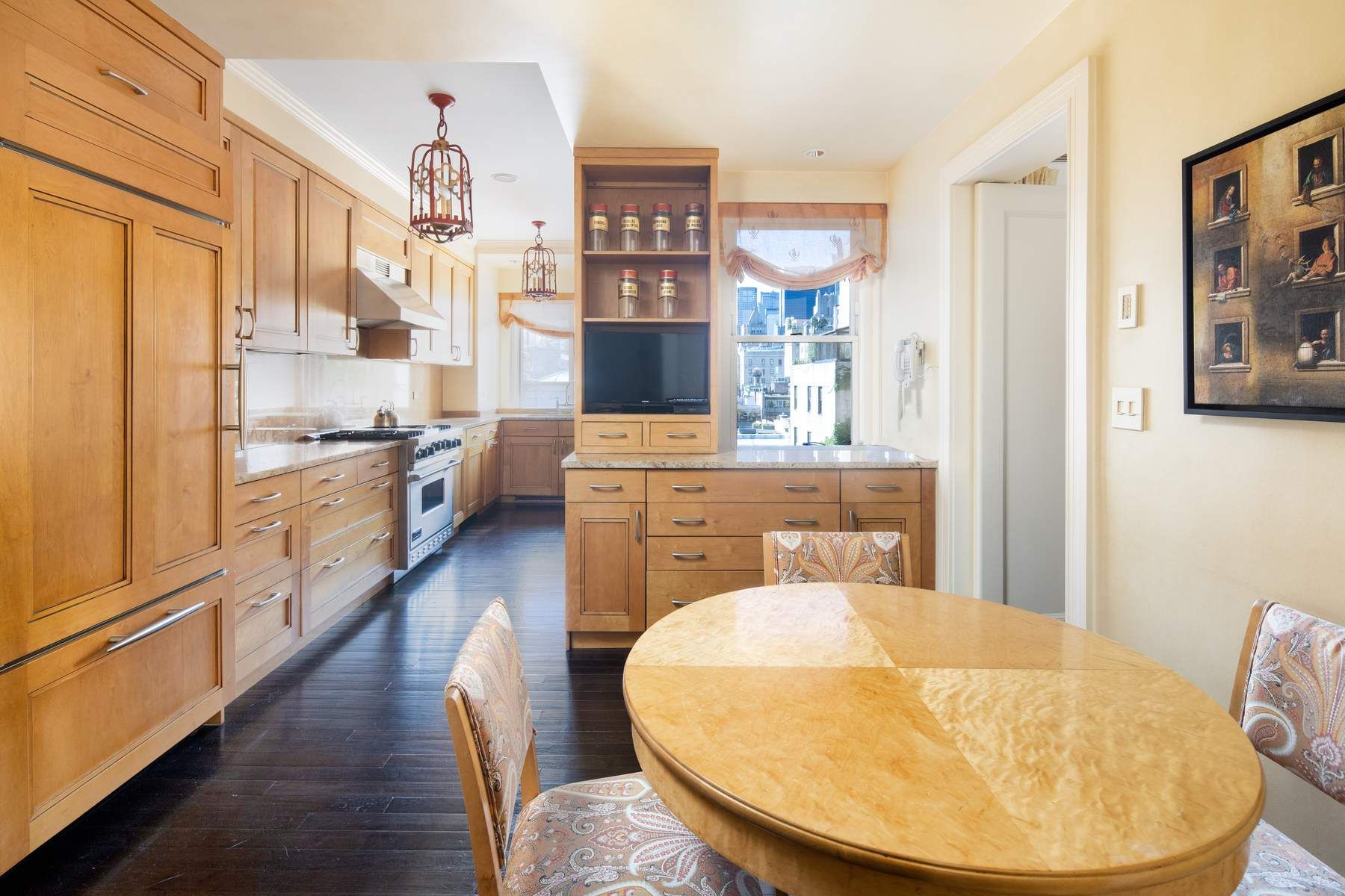 10 East 70th Street 10C