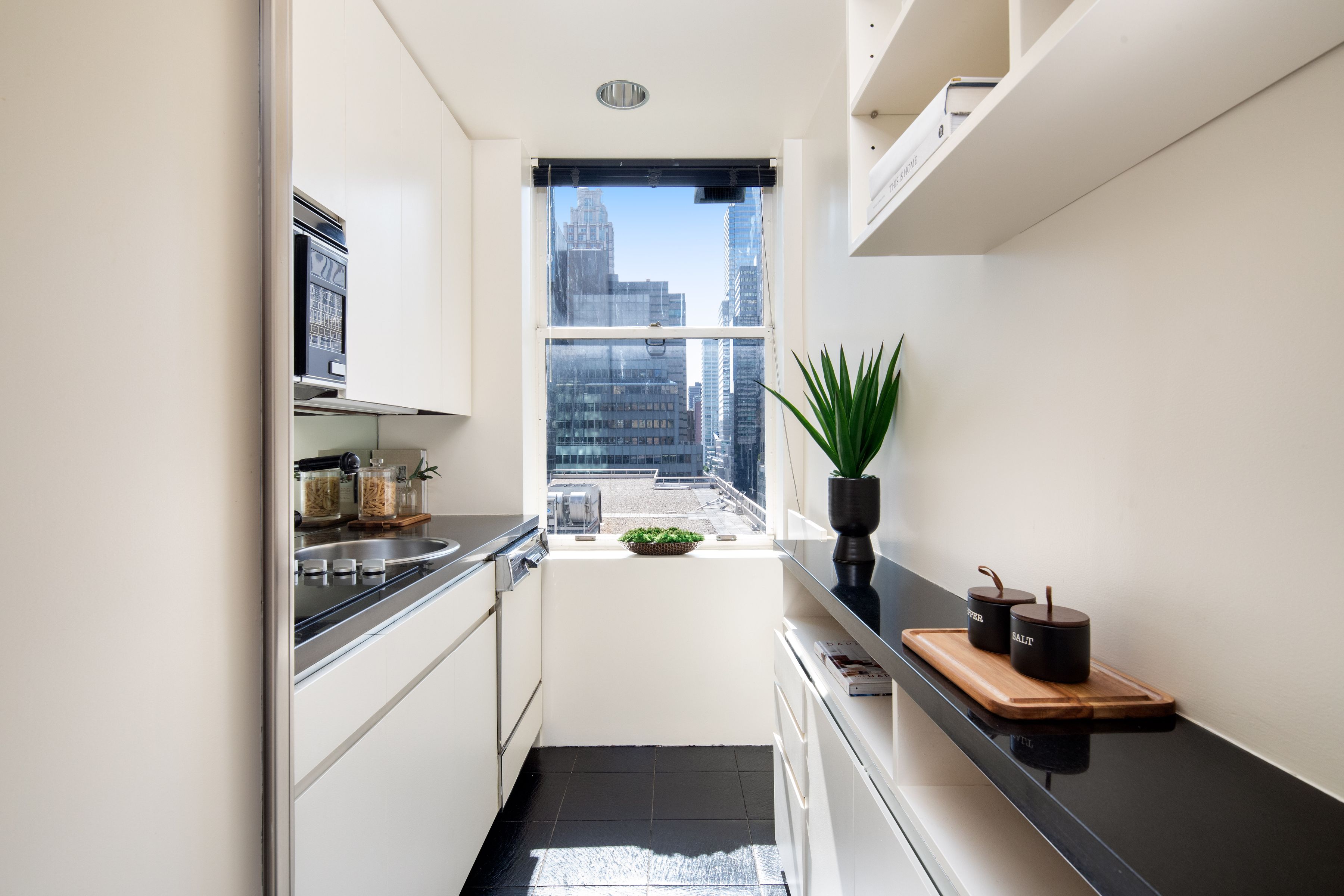 781 Fifth Avenue 1409/1411