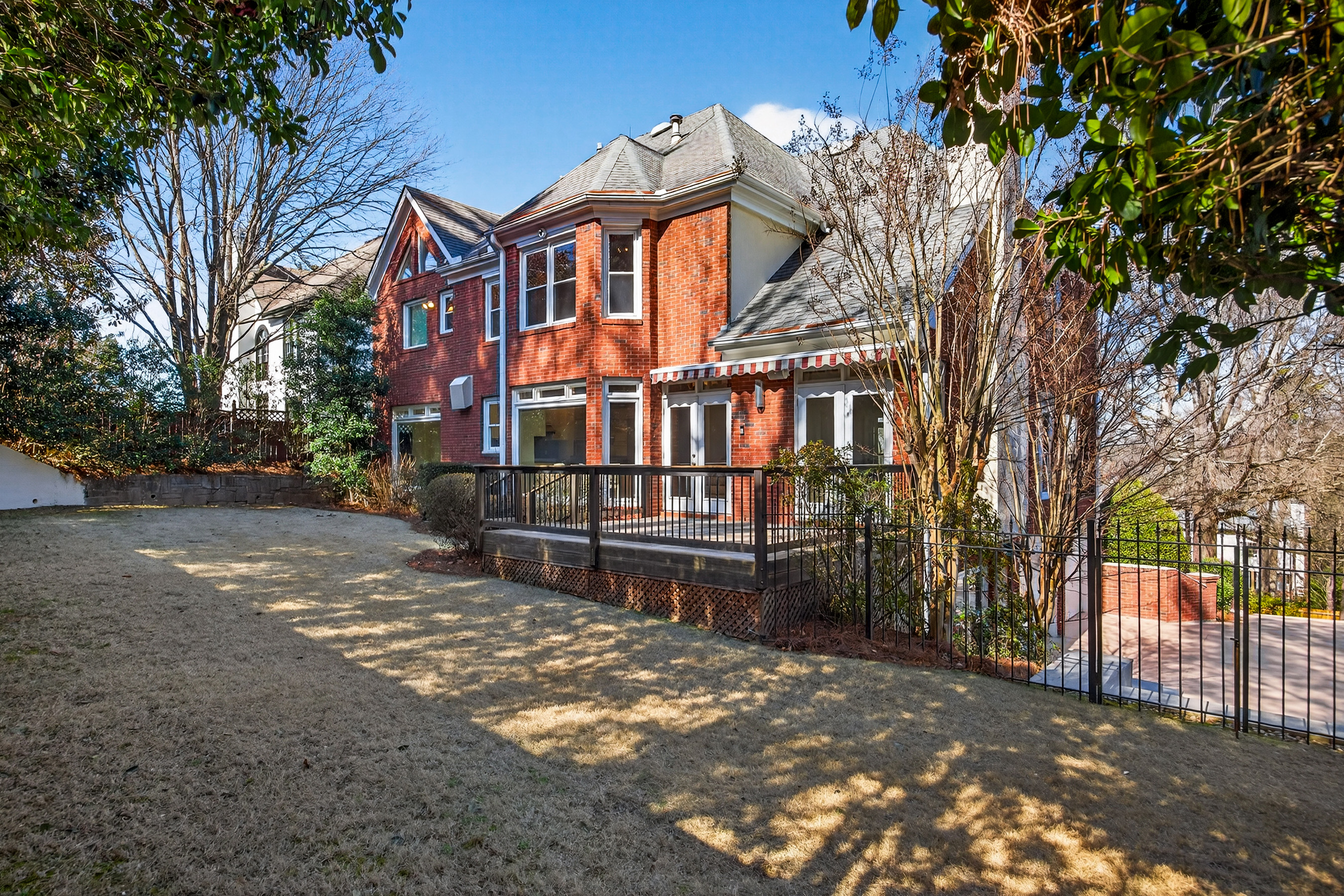 6 Wieuca Trace NE