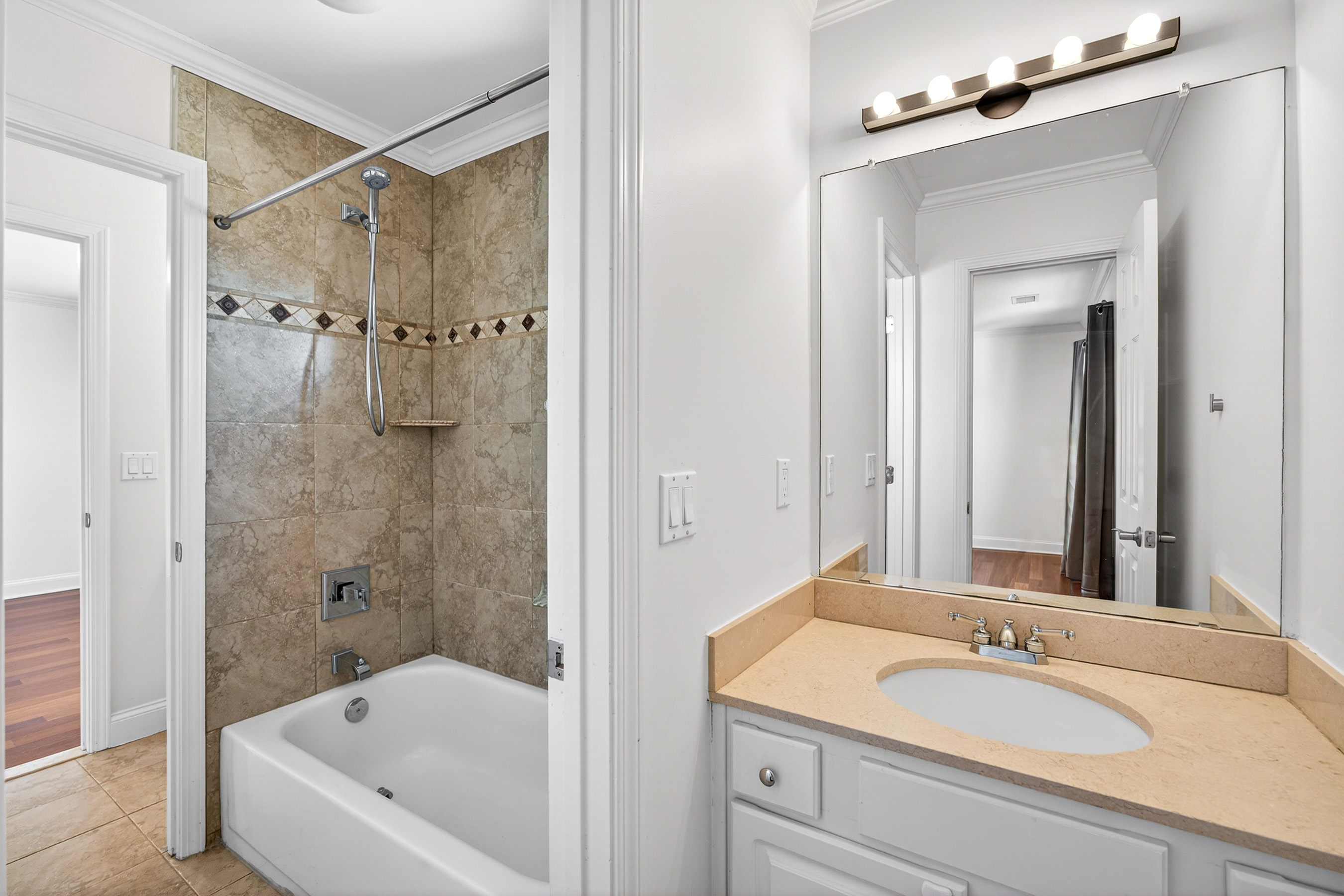 6 Wieuca Trace NE