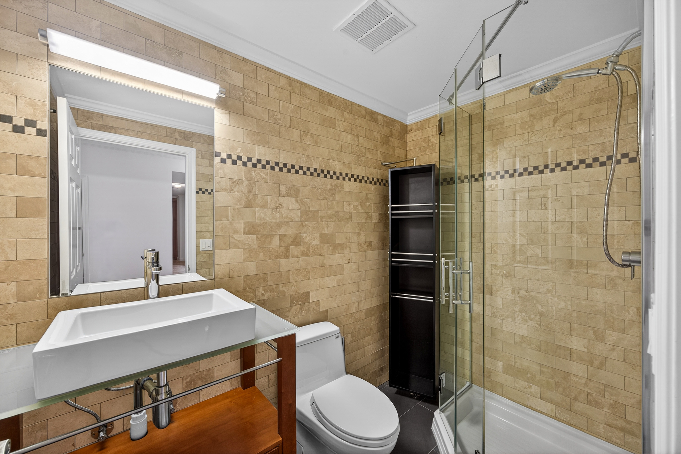 6 Wieuca Trace NE