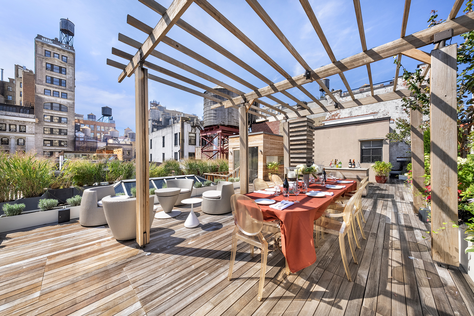 22 East 18th Street PH6A