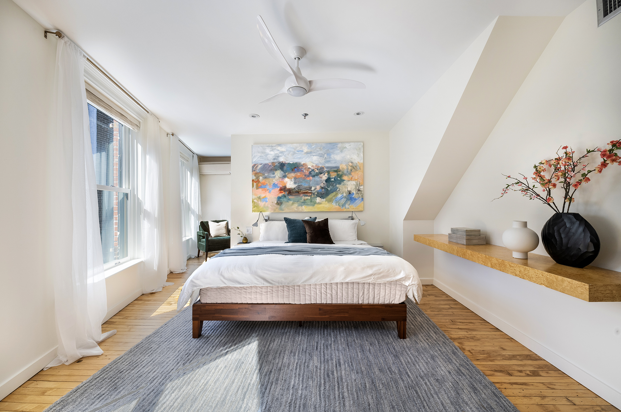 22 East 18th Street PH6A