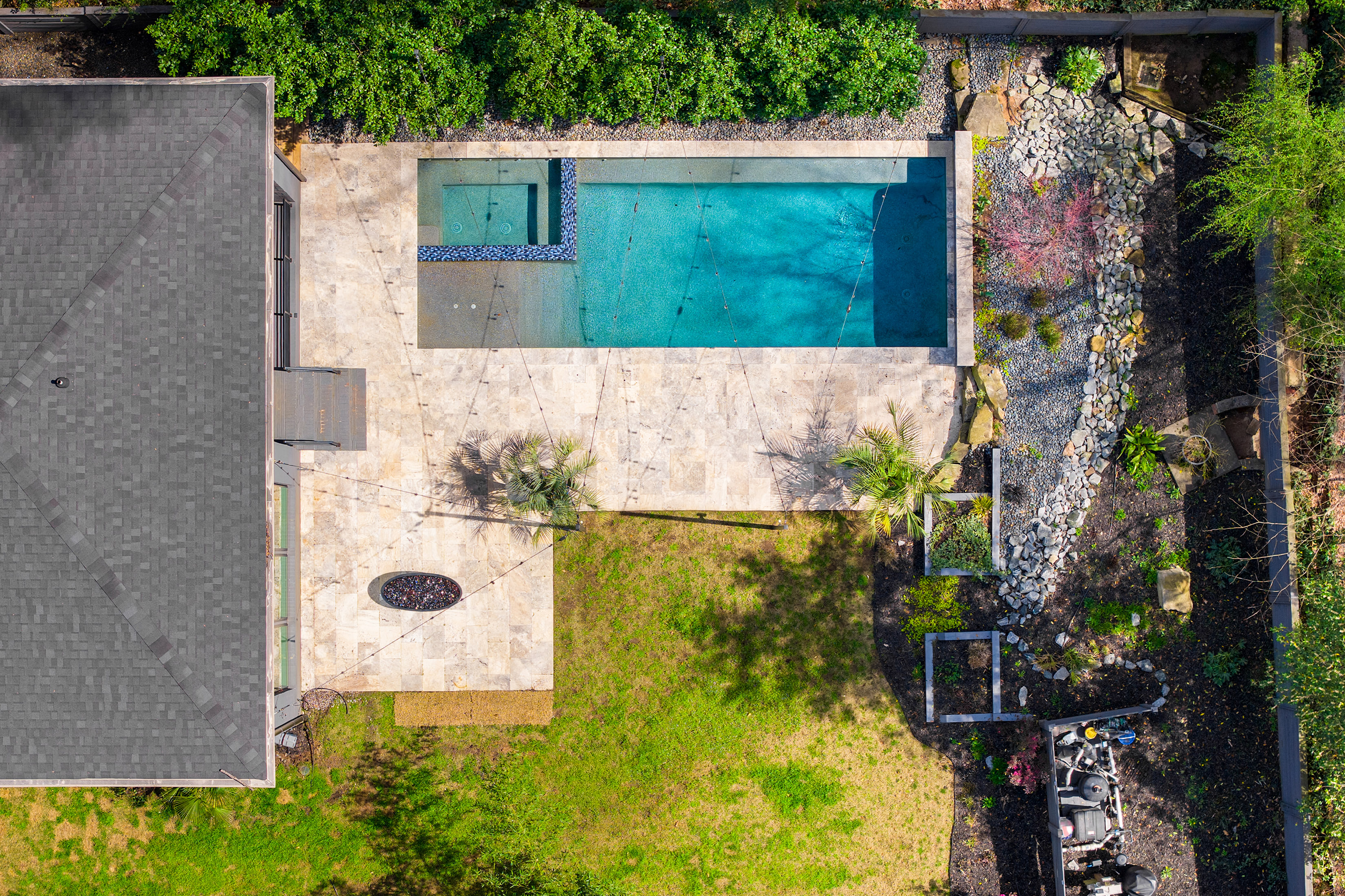 1235 Mayfair Dive