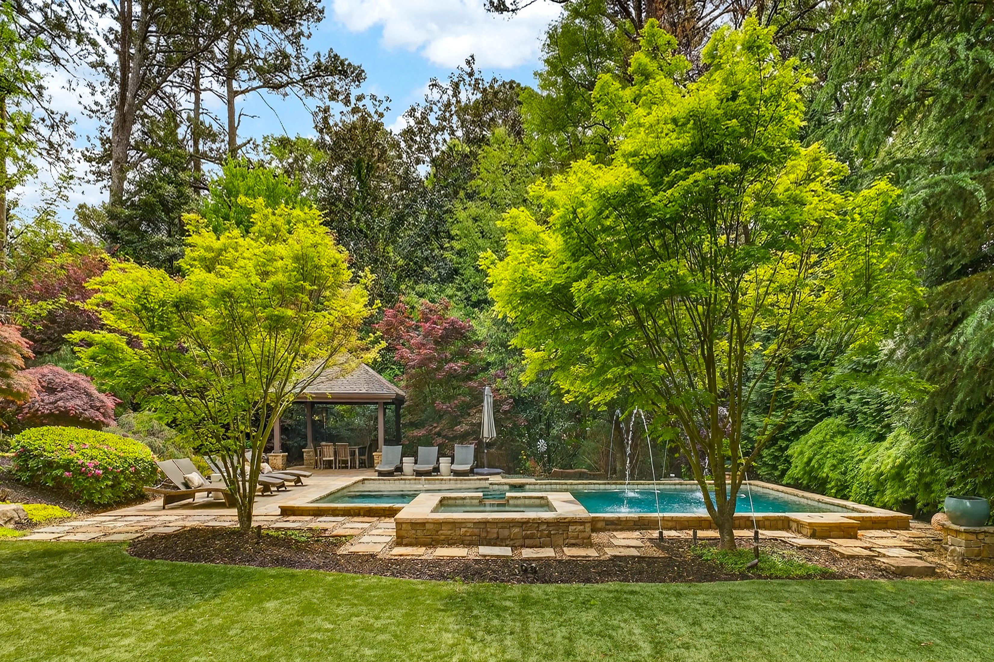 4868 Merlendale Drive