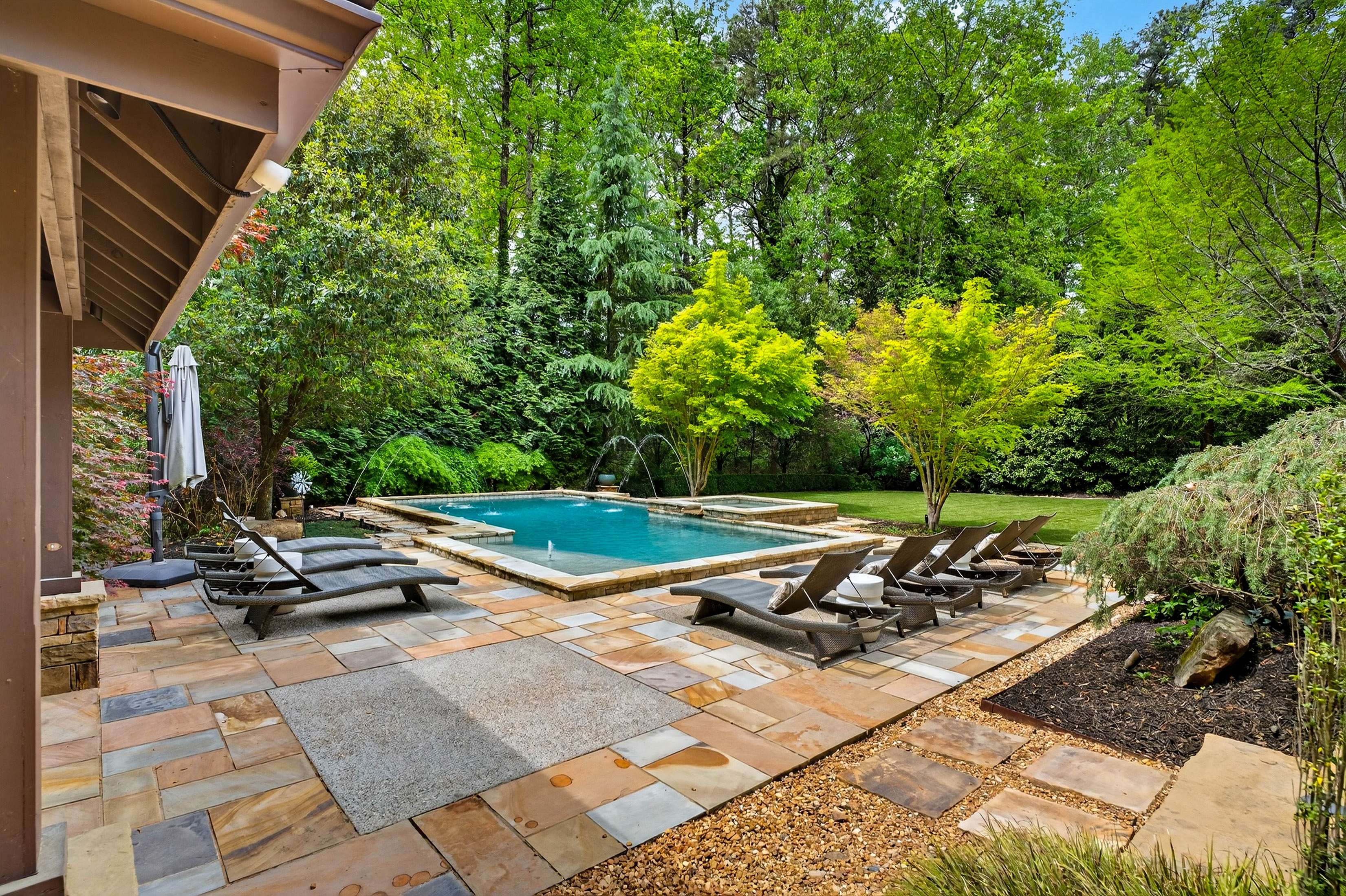 4868 Merlendale Drive