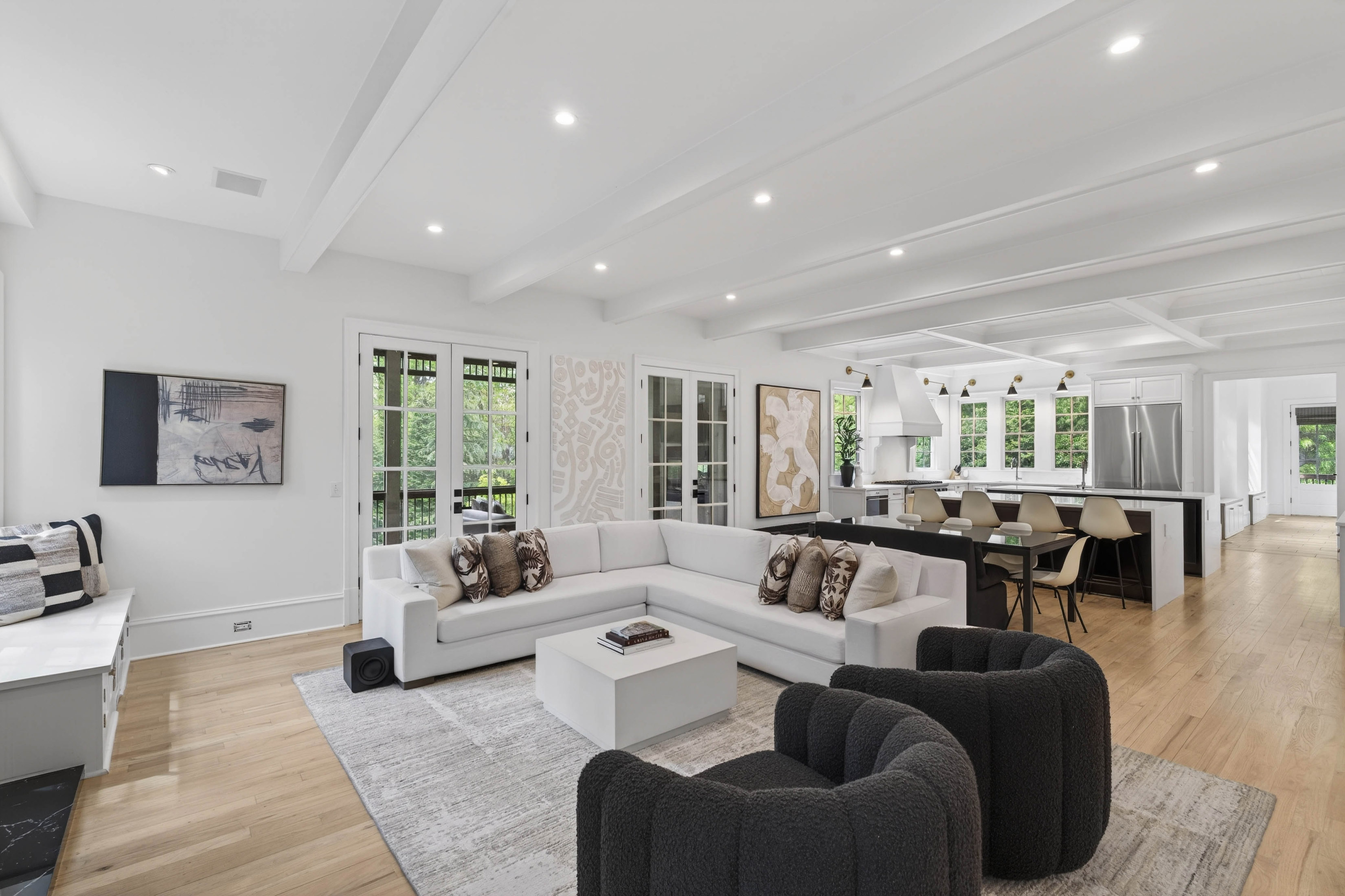 4868 Merlendale Drive