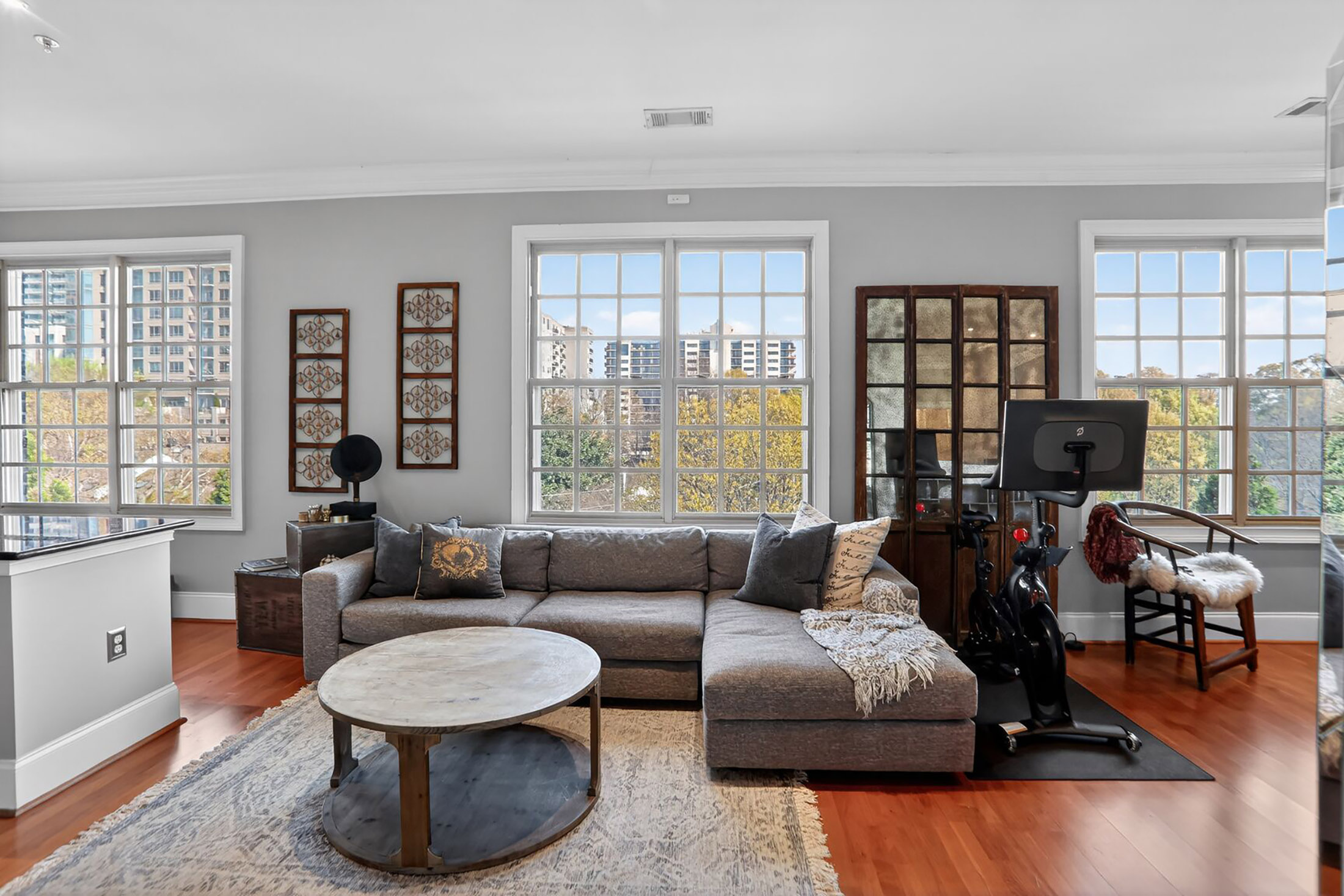 1055 Piedmont Avenue NE No. 406