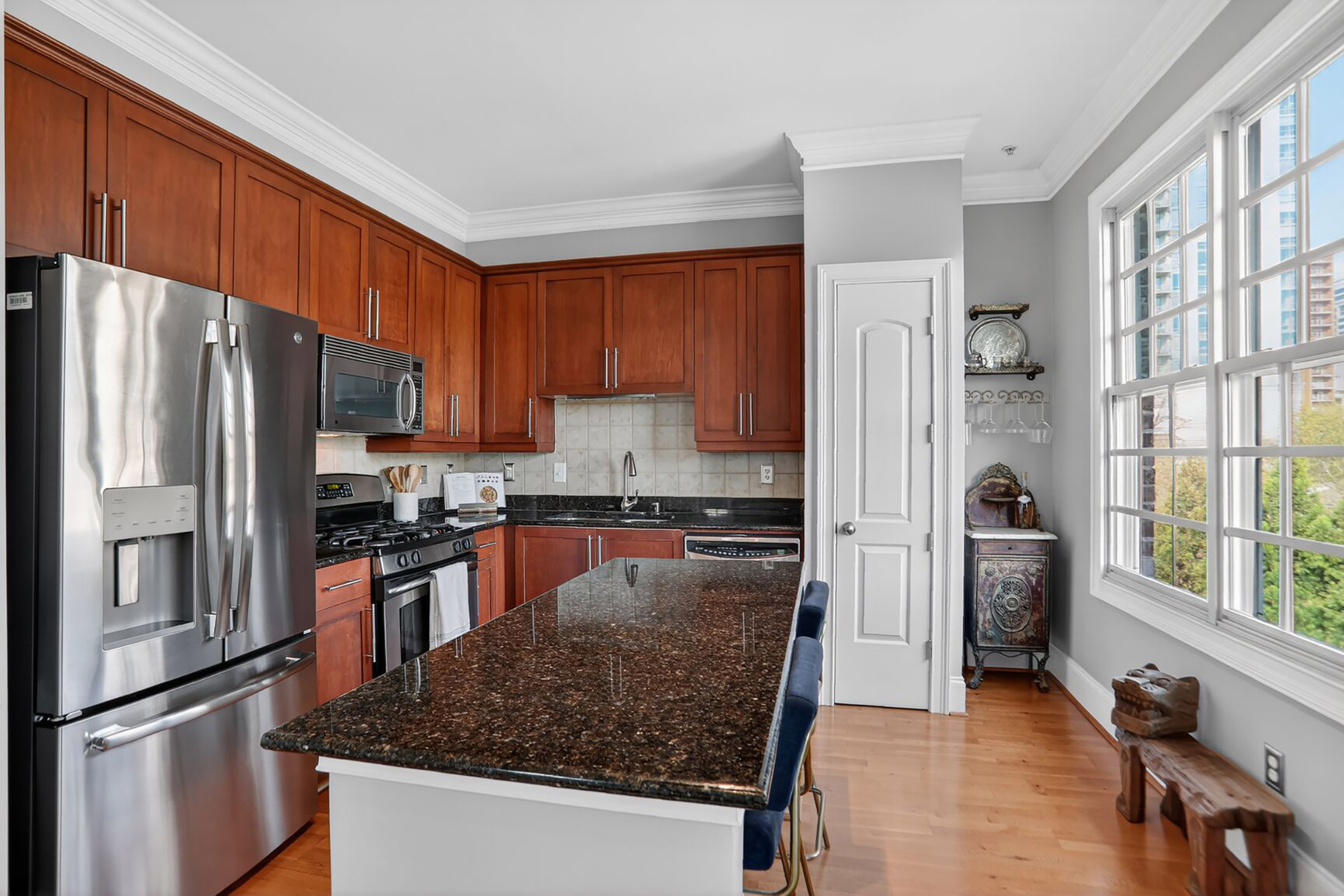 1055 Piedmont Avenue NE No. 406