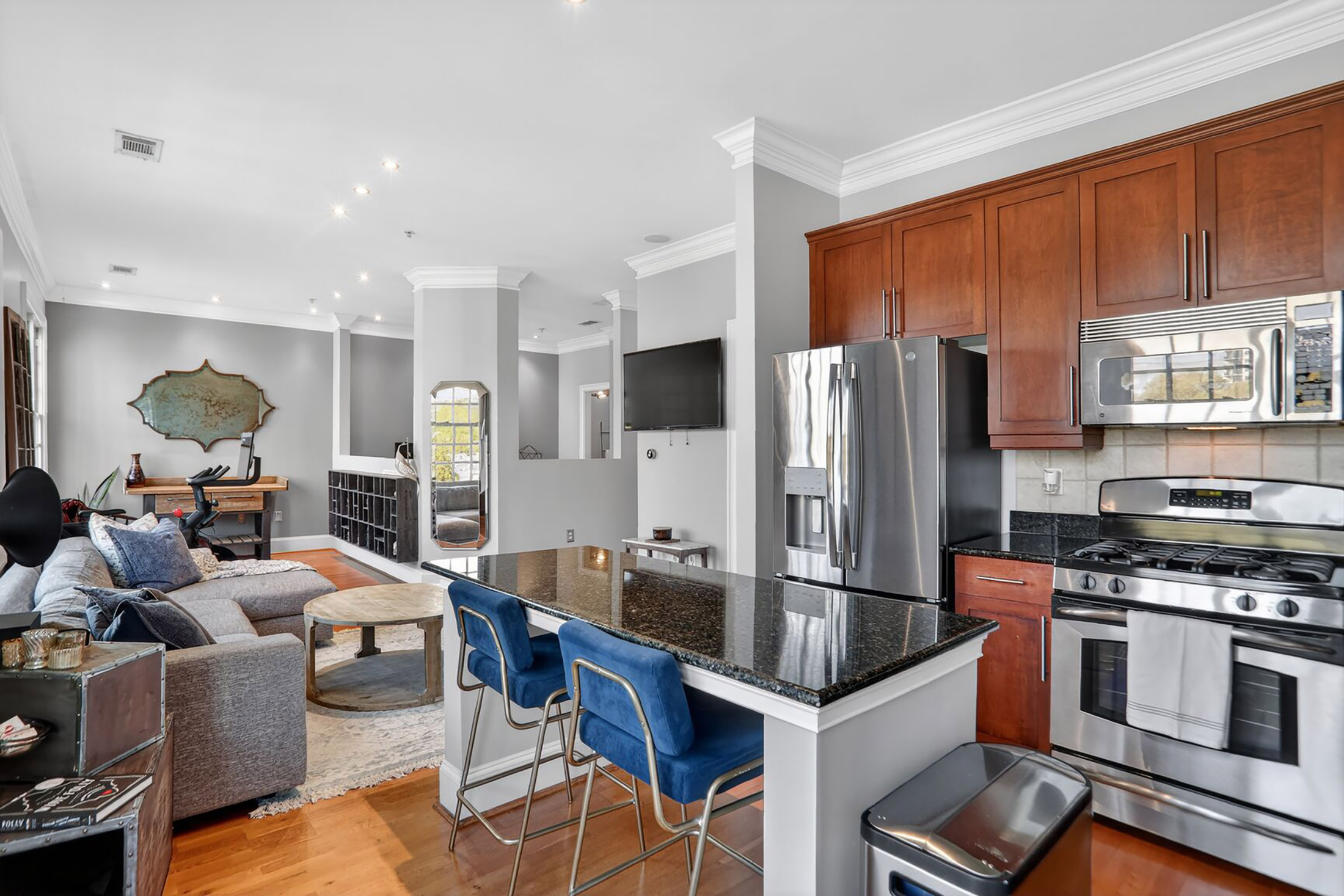 1055 Piedmont Avenue NE No. 406